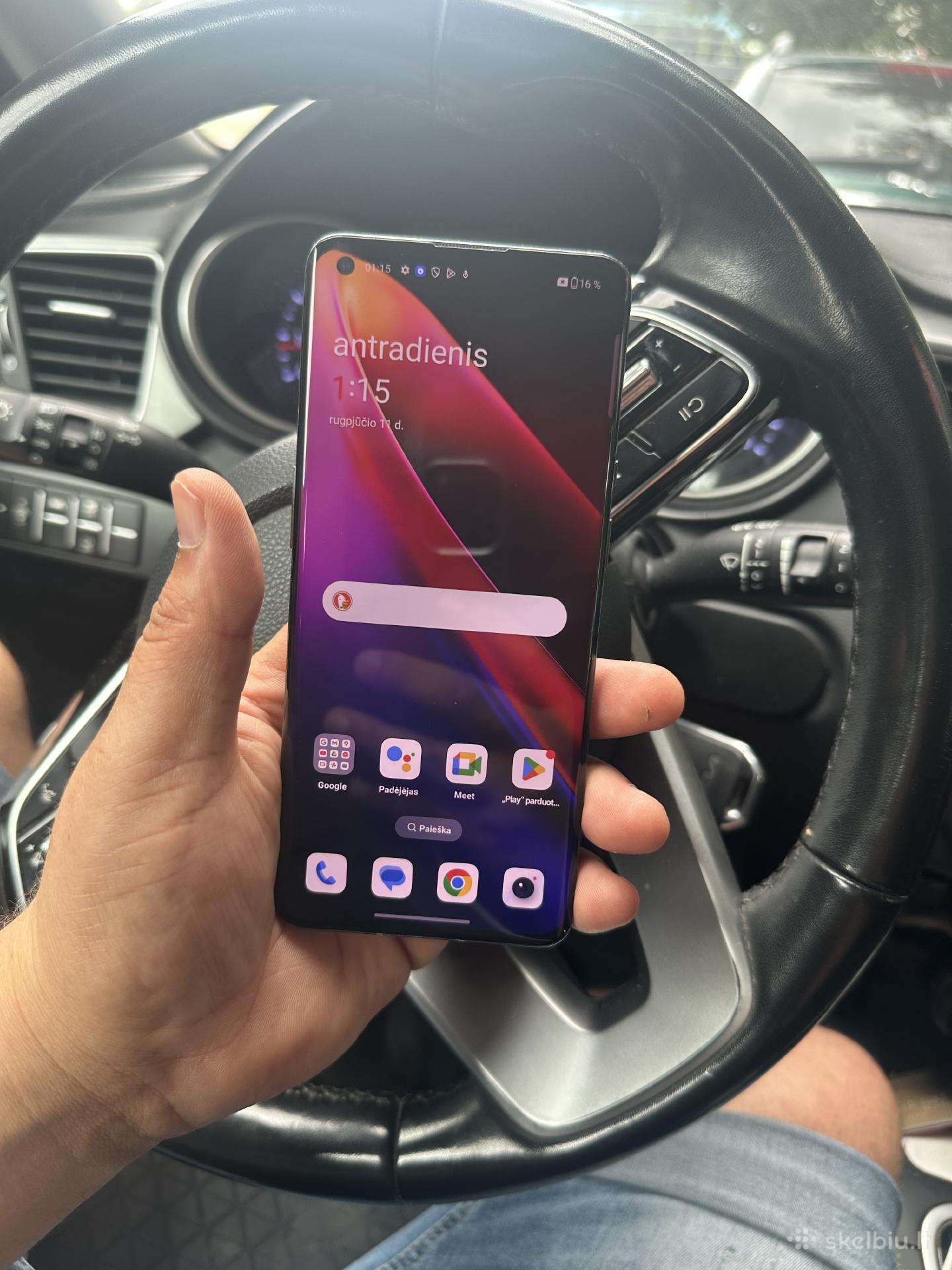 Oneplius 9 pro 12gb RAM. 256gb
