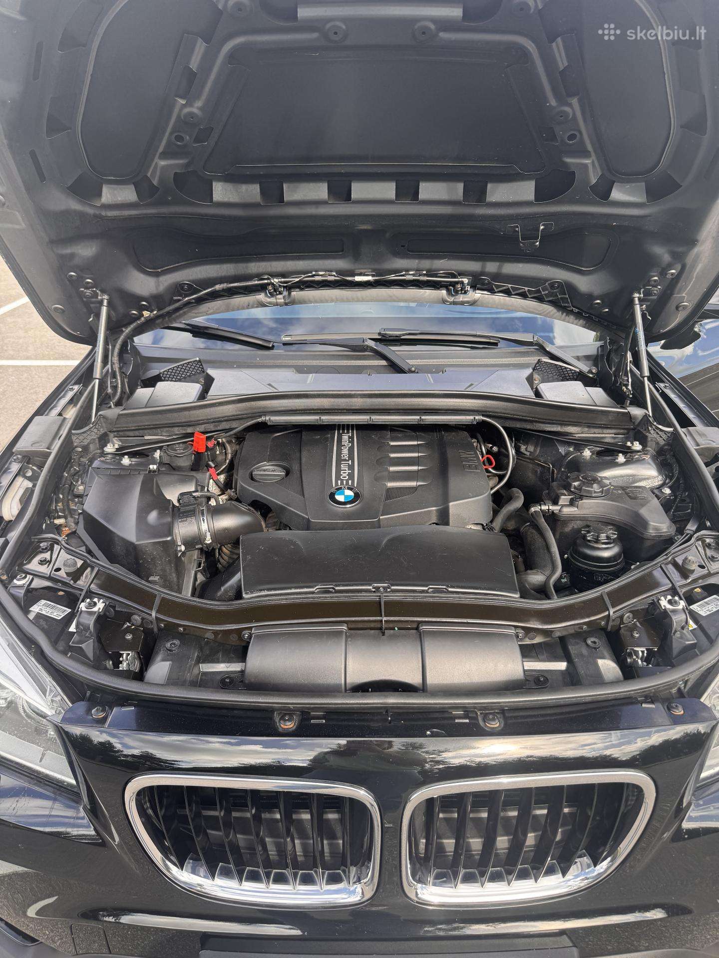BMW X1, Хэтчбек