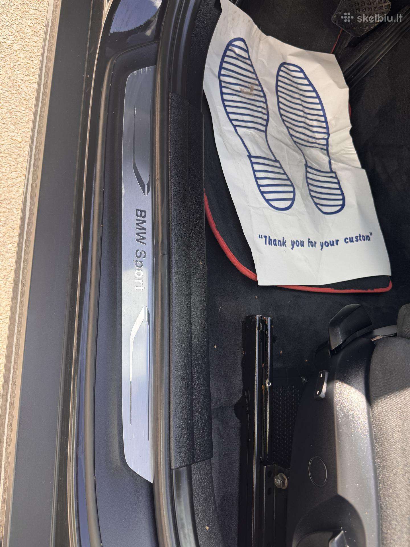 BMW X1, Хэтчбек