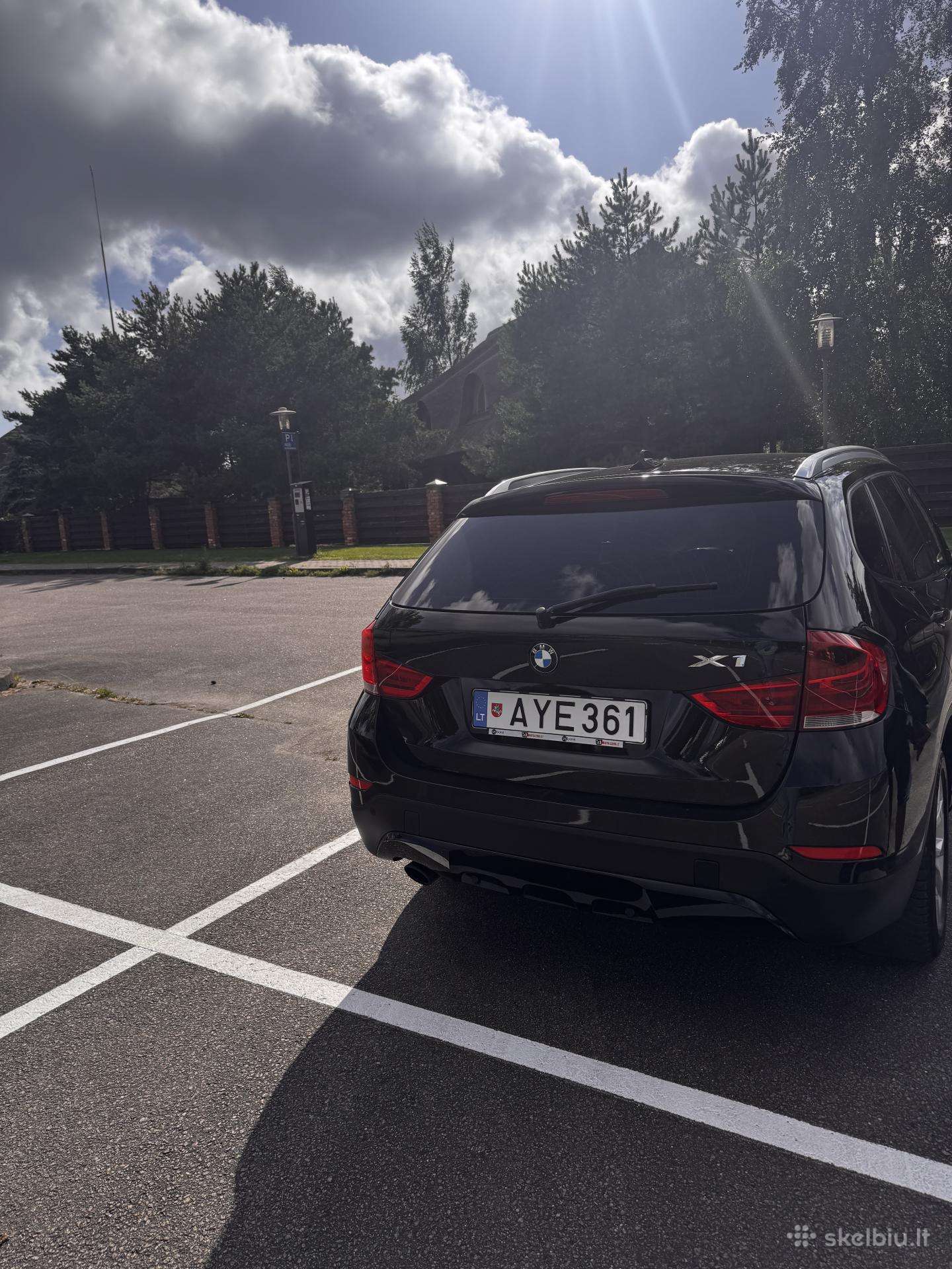 BMW X1, Хэтчбек