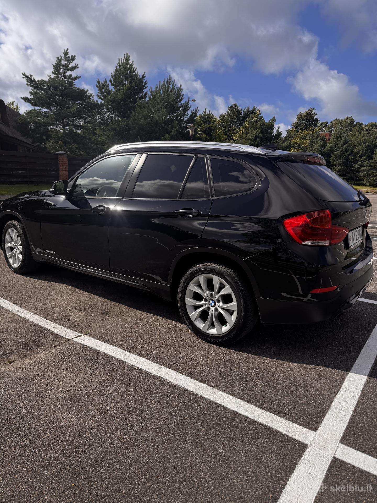 BMW X1, Хэтчбек