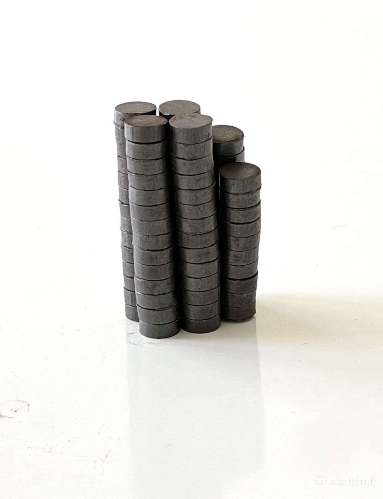 High-quality Ceramic Magnets black - 83mm -100x