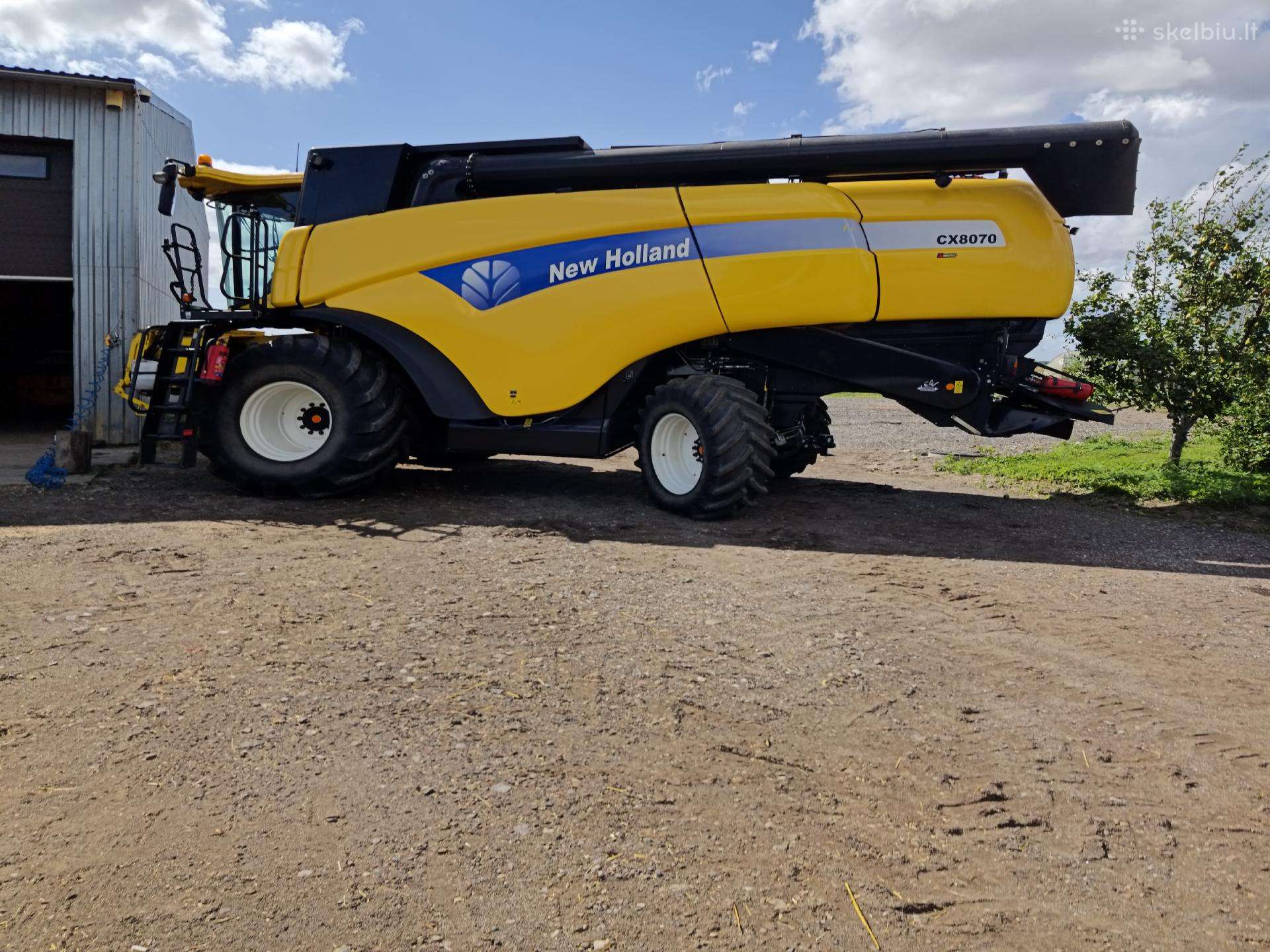 New holland cx8070