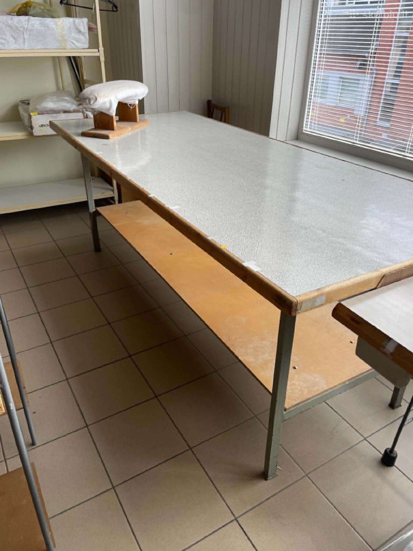 Stalas ne tik siuvėjams