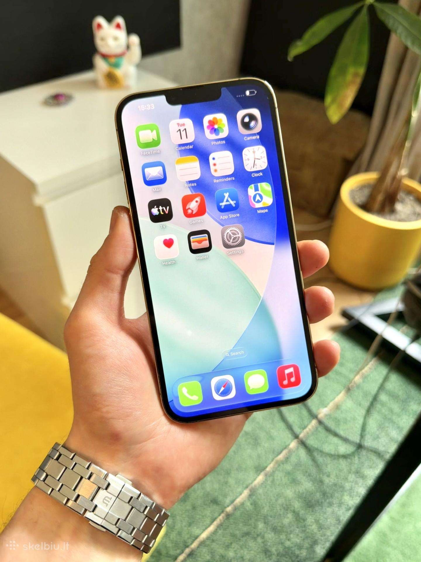 iPhone 13 Pro Max Gold