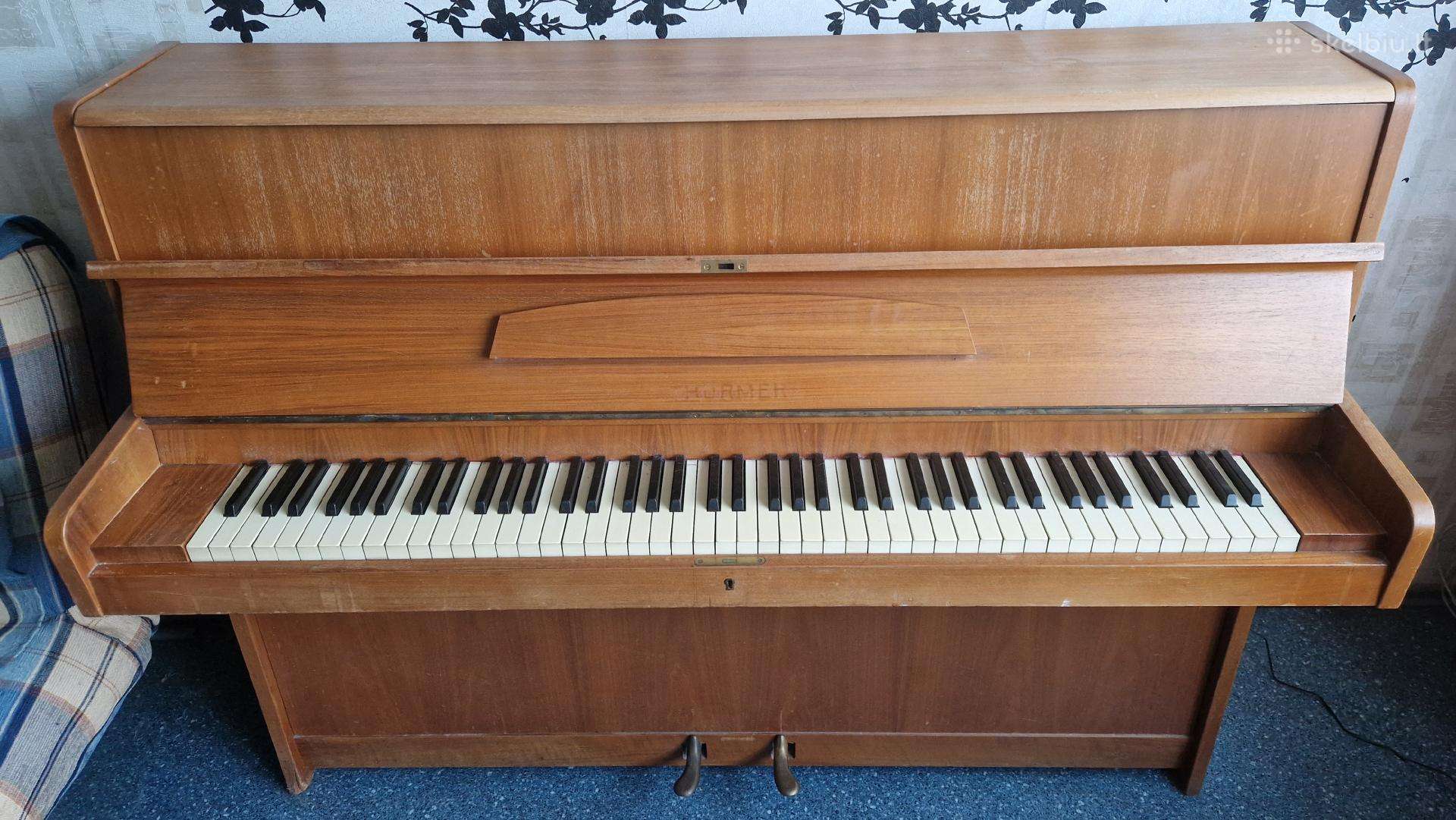 Dovanoju pianiną Thurmer