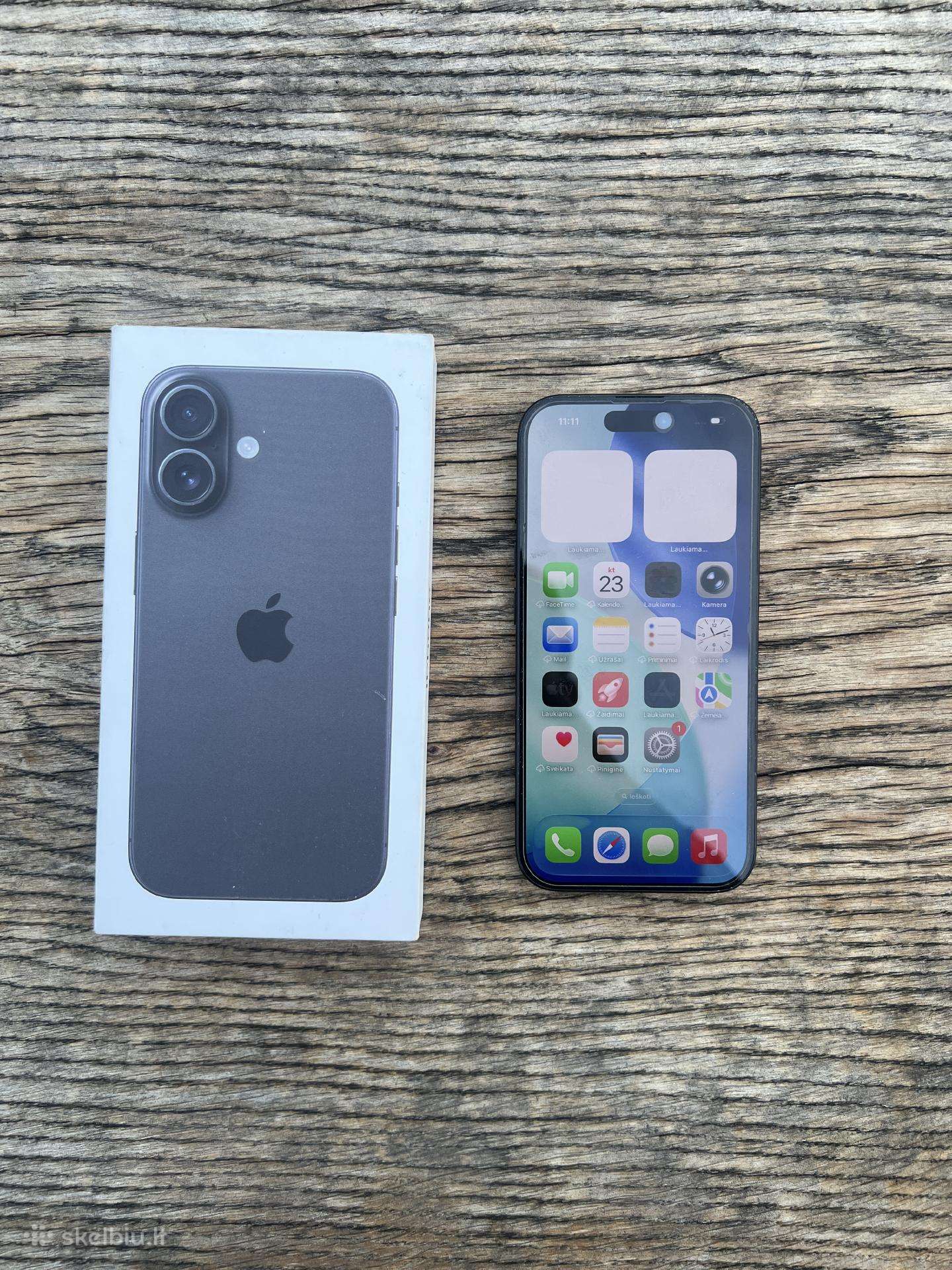 iPhone 16 blokuotas