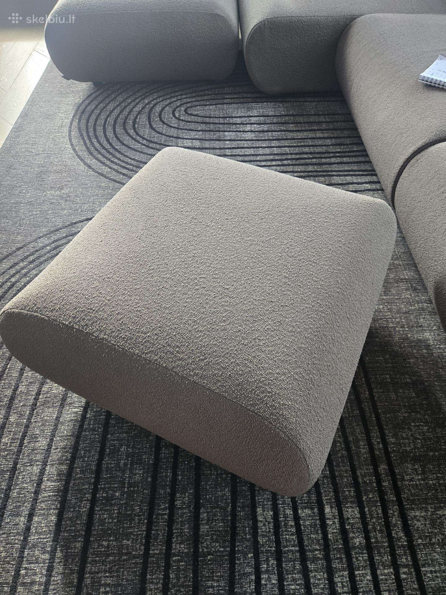 Parduodu naują Hust design pufą