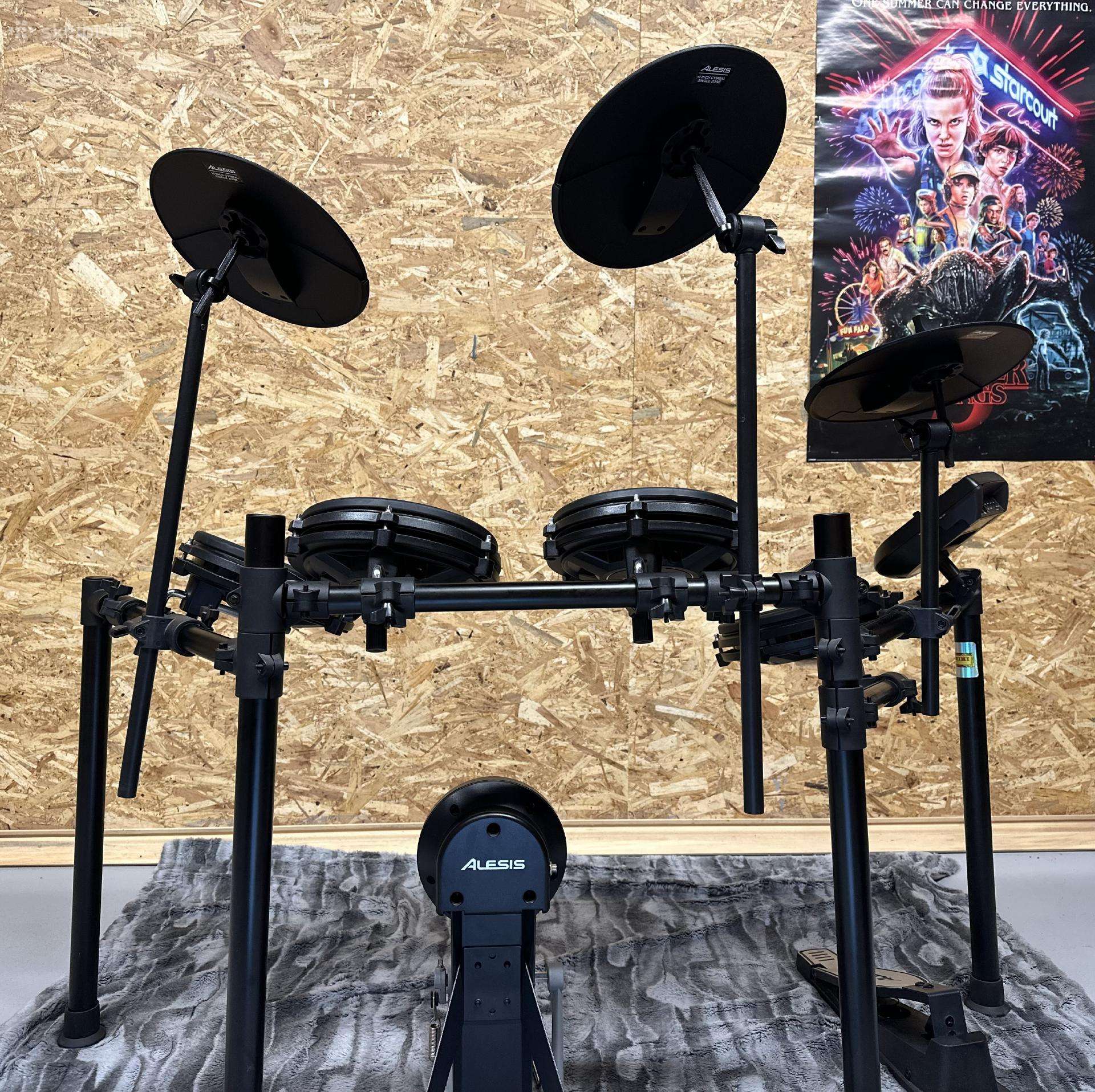 Elektroniniai Būgnai Alesis Nitro Mesh Kit