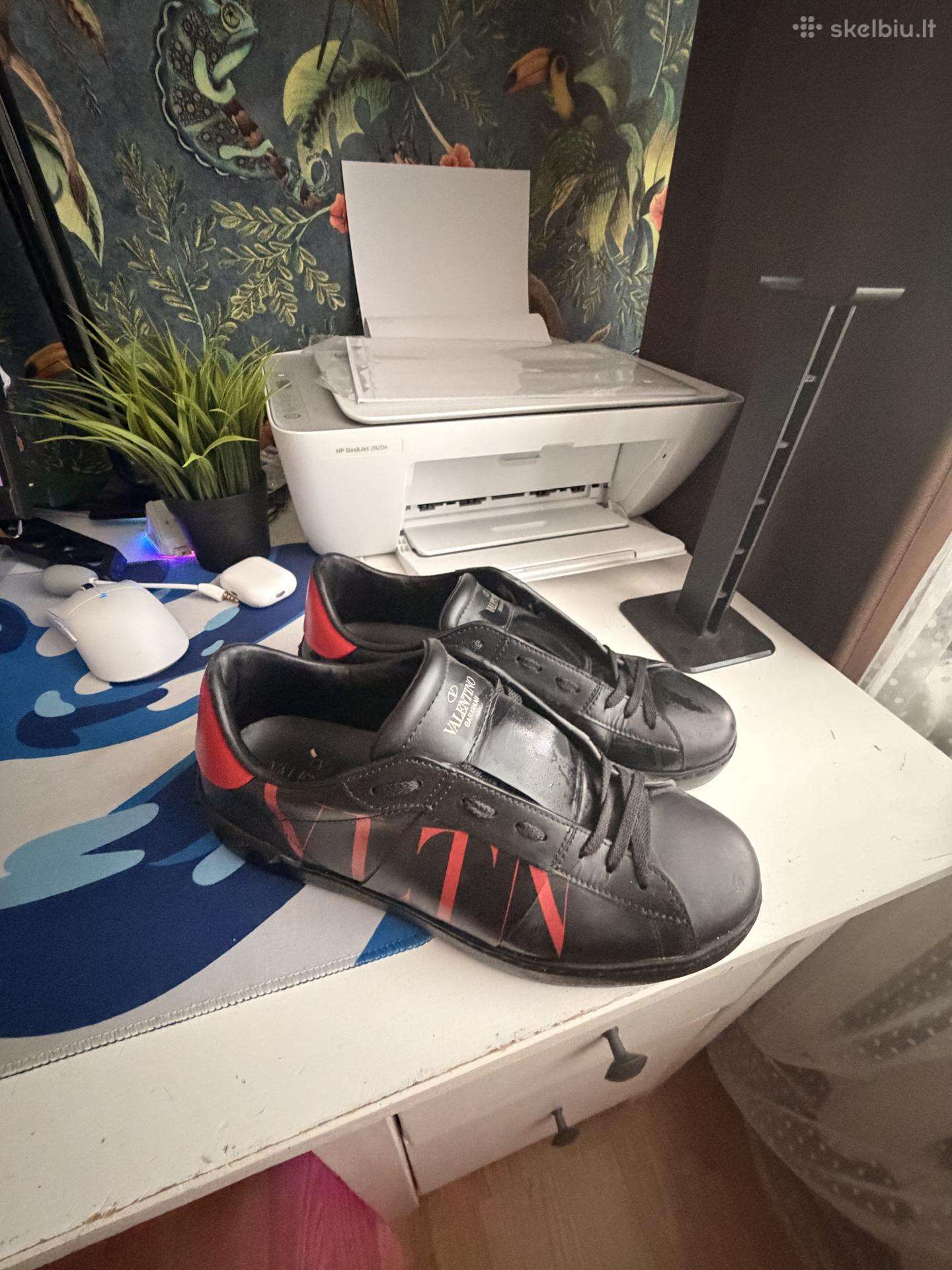 Valentino kedai
