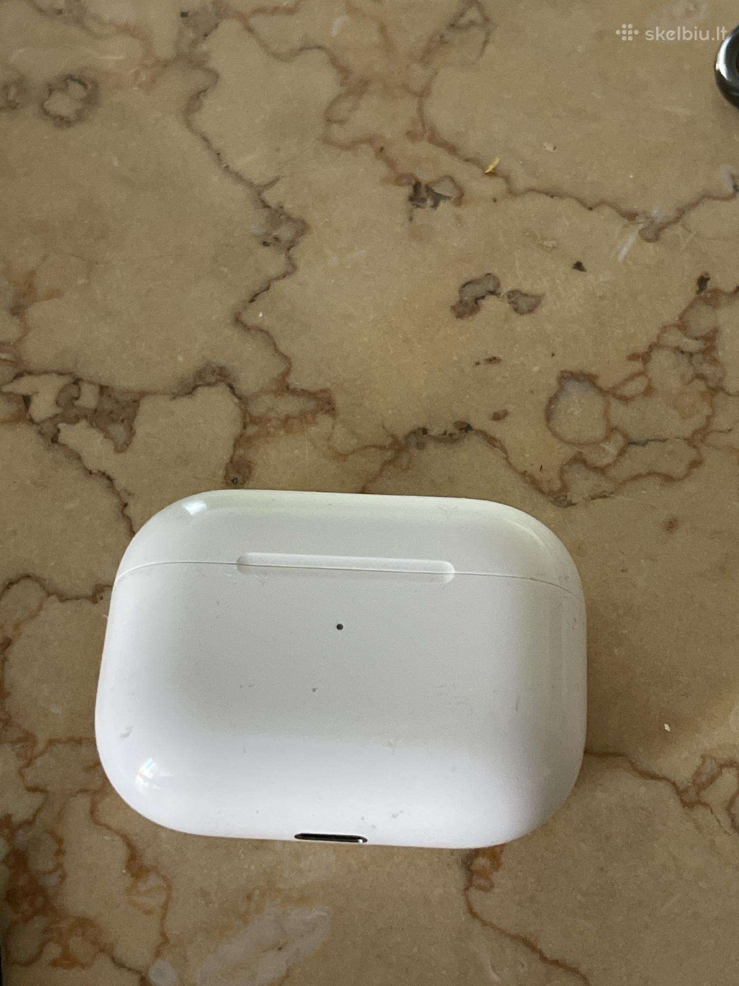 Naudotos Apple pro ausines kartais patraska