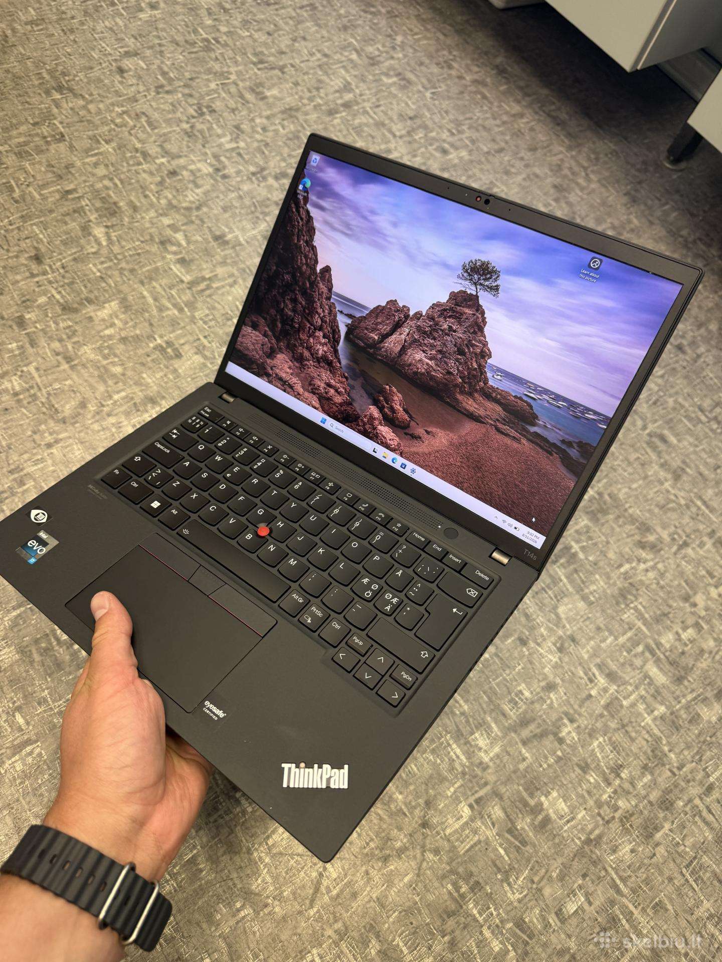 Lenovo Thinkpad T14s Gen 3 i7-1260p / 32gb / 1tb