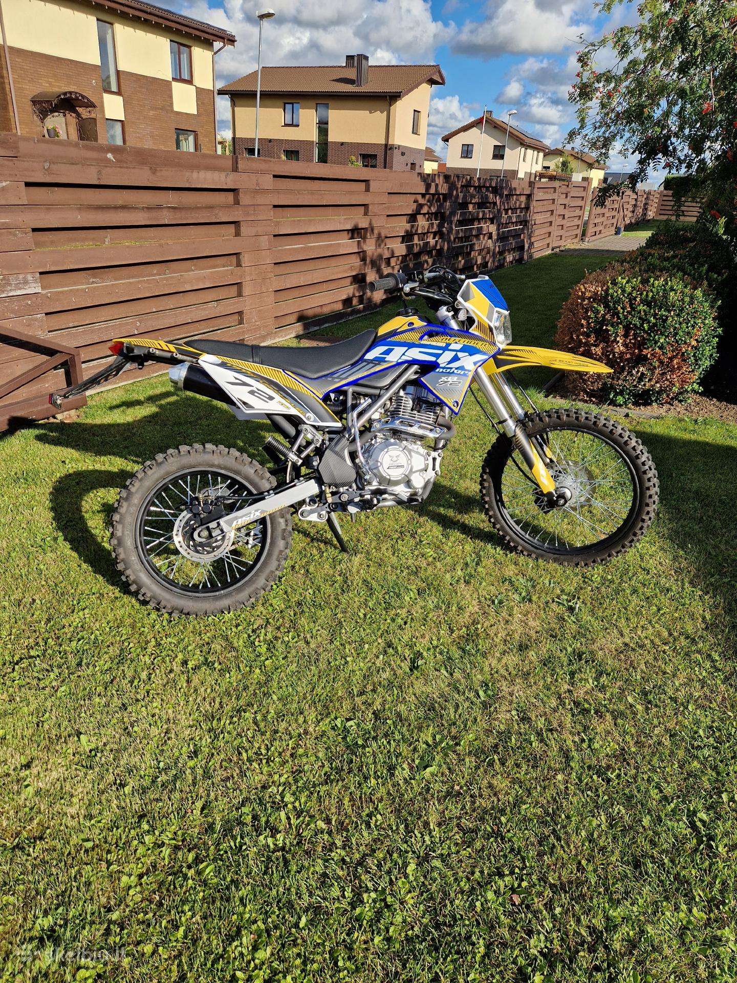 Asix xb-72 150cc