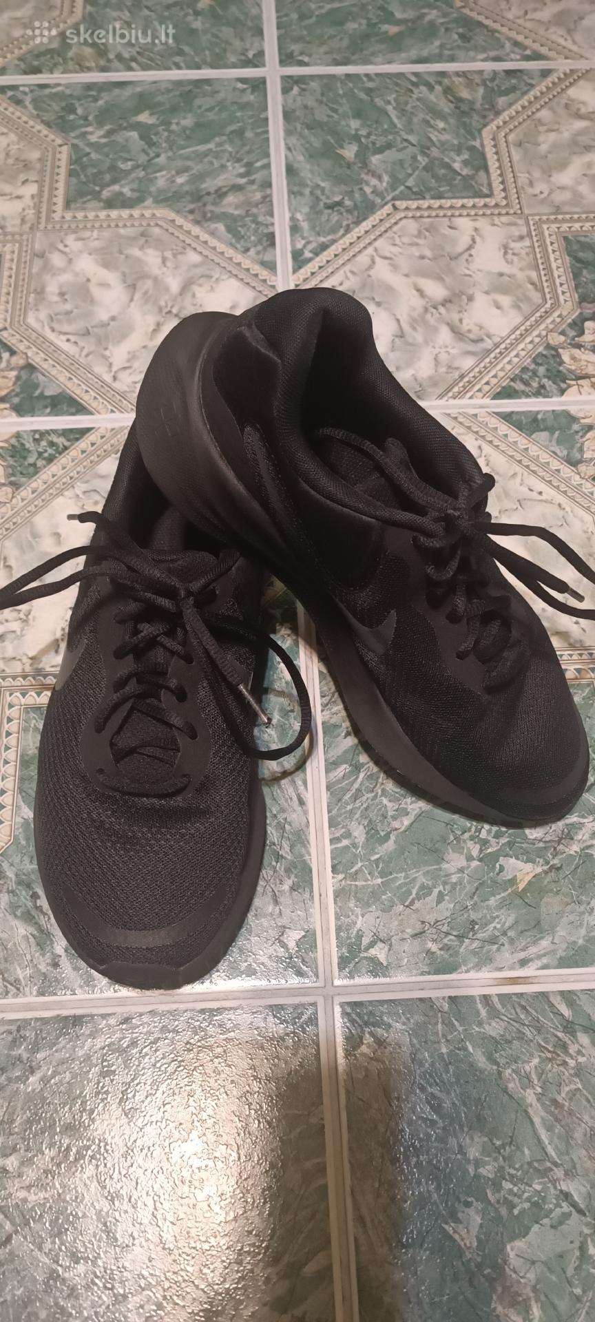 Kedai Nike moterims