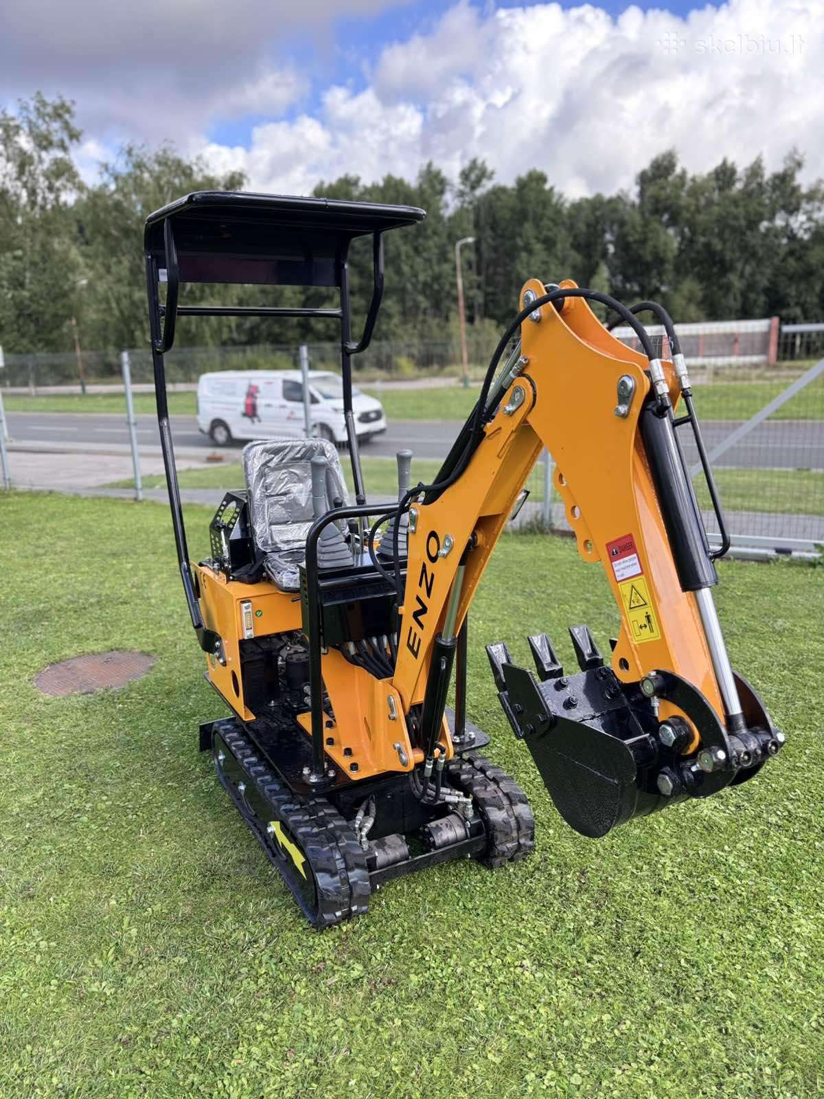 Mini Ekskavatorius Enzo Ht-08