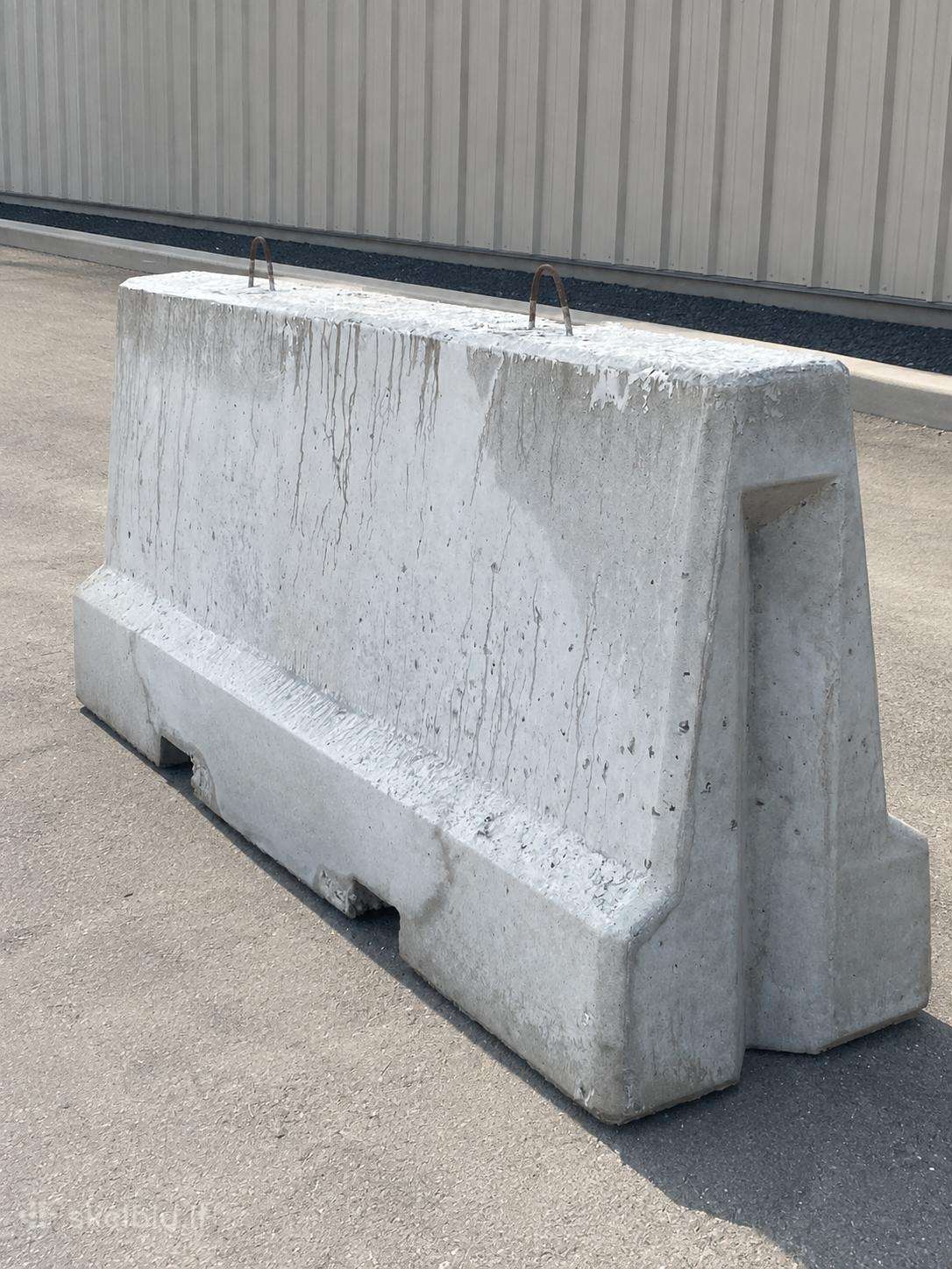 Betoniniai kelio barjerai