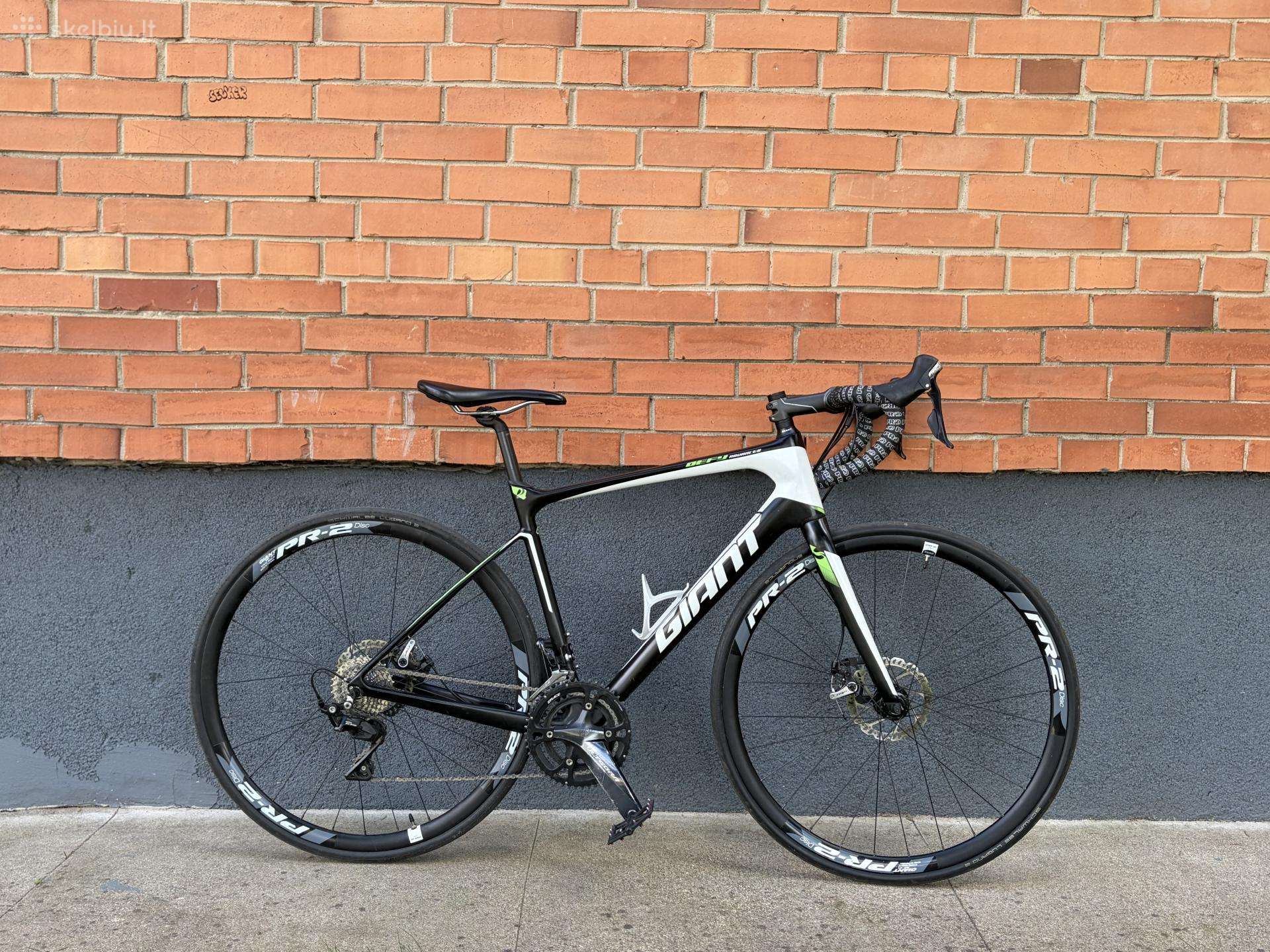 Giant Defy Advanced 2 plentinis dviratis