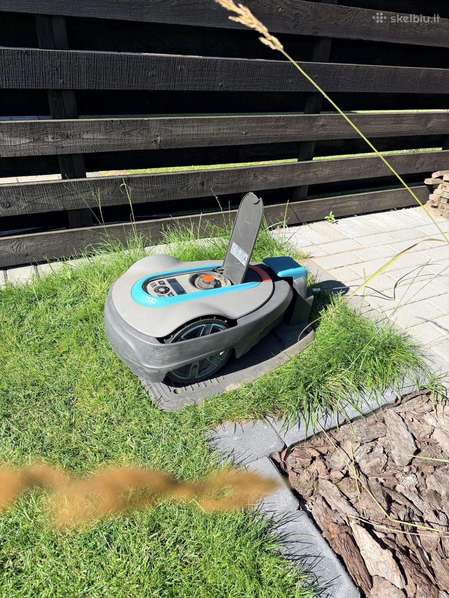 Vejos robotas Gardena Sileno City 500 (iki 500 m²)