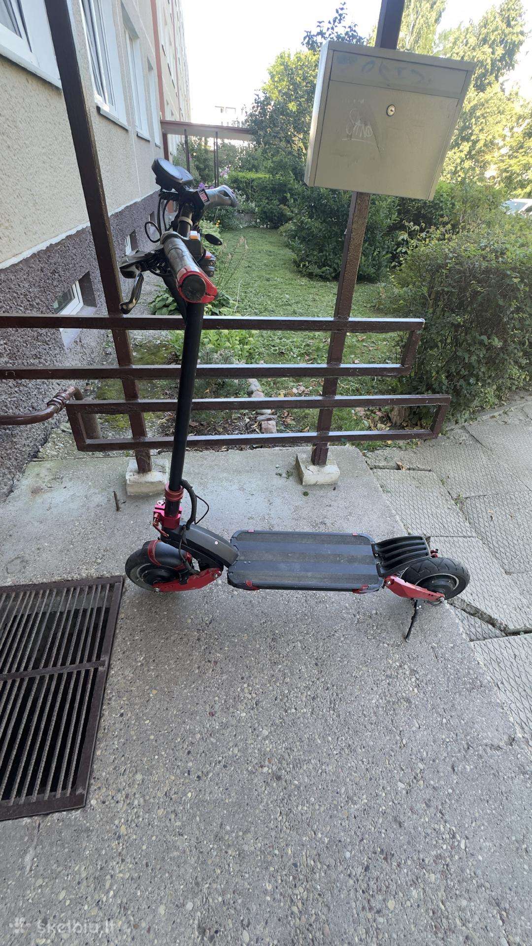 Elektrinis paspirtukas Unicool T10