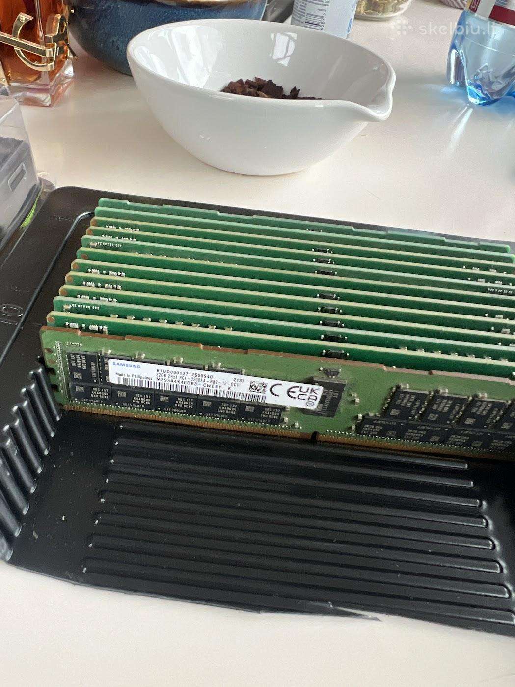 Serverių įrangos paieška pagal užsakymą: SSD, RAM!