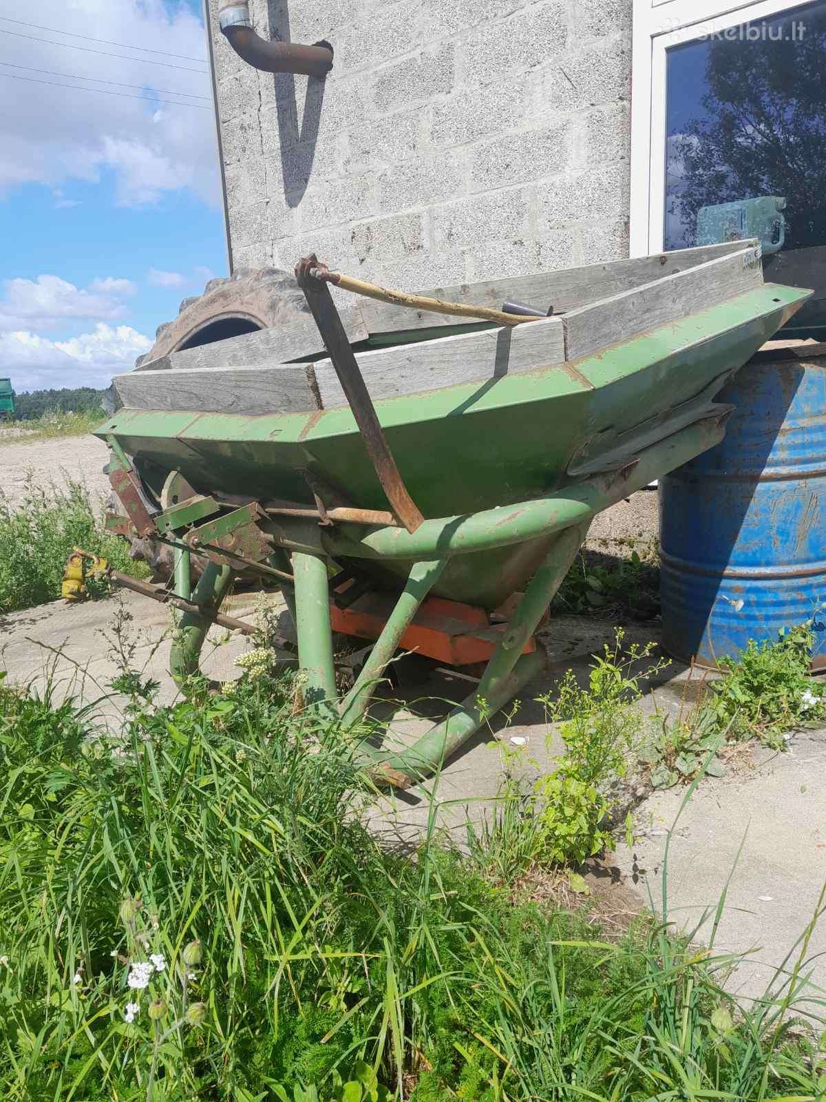 Trąšų barstytuvas