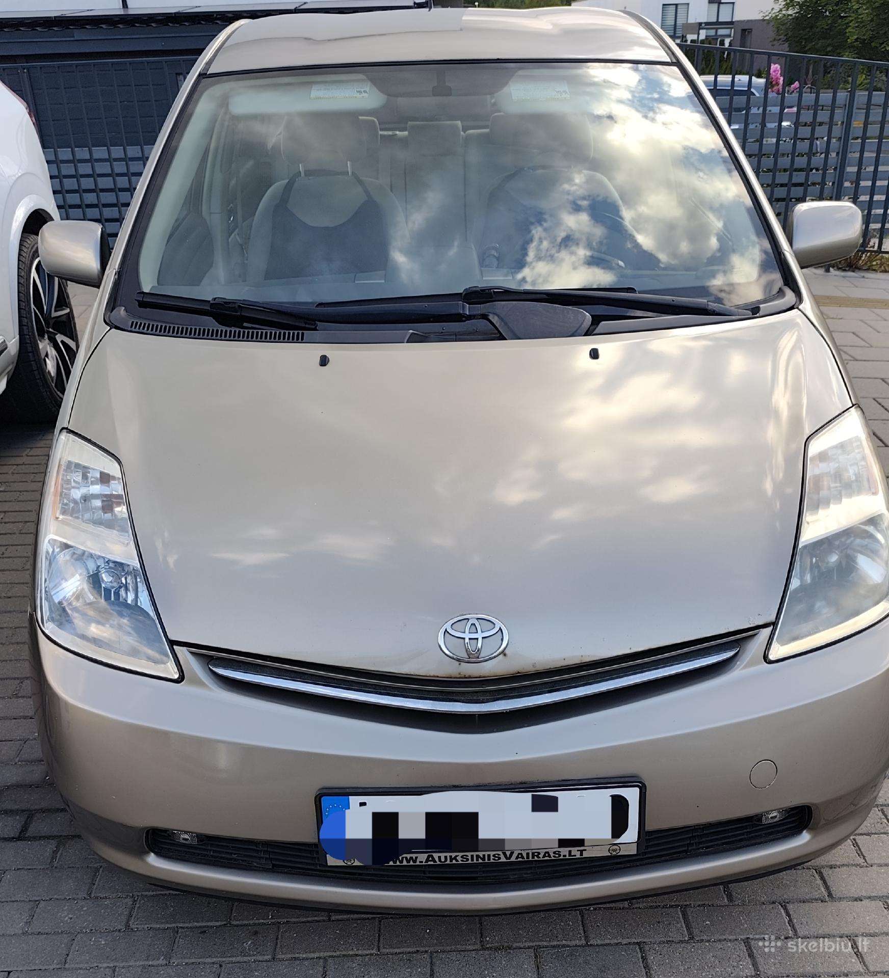 Toyota Prius ll nuoma