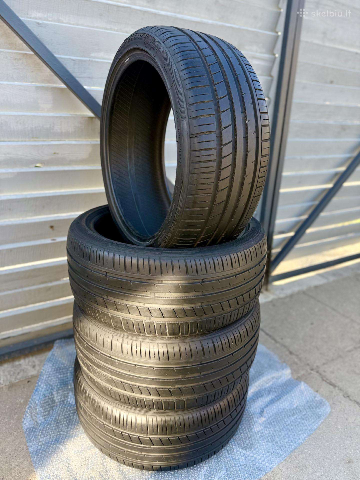 225/45r18