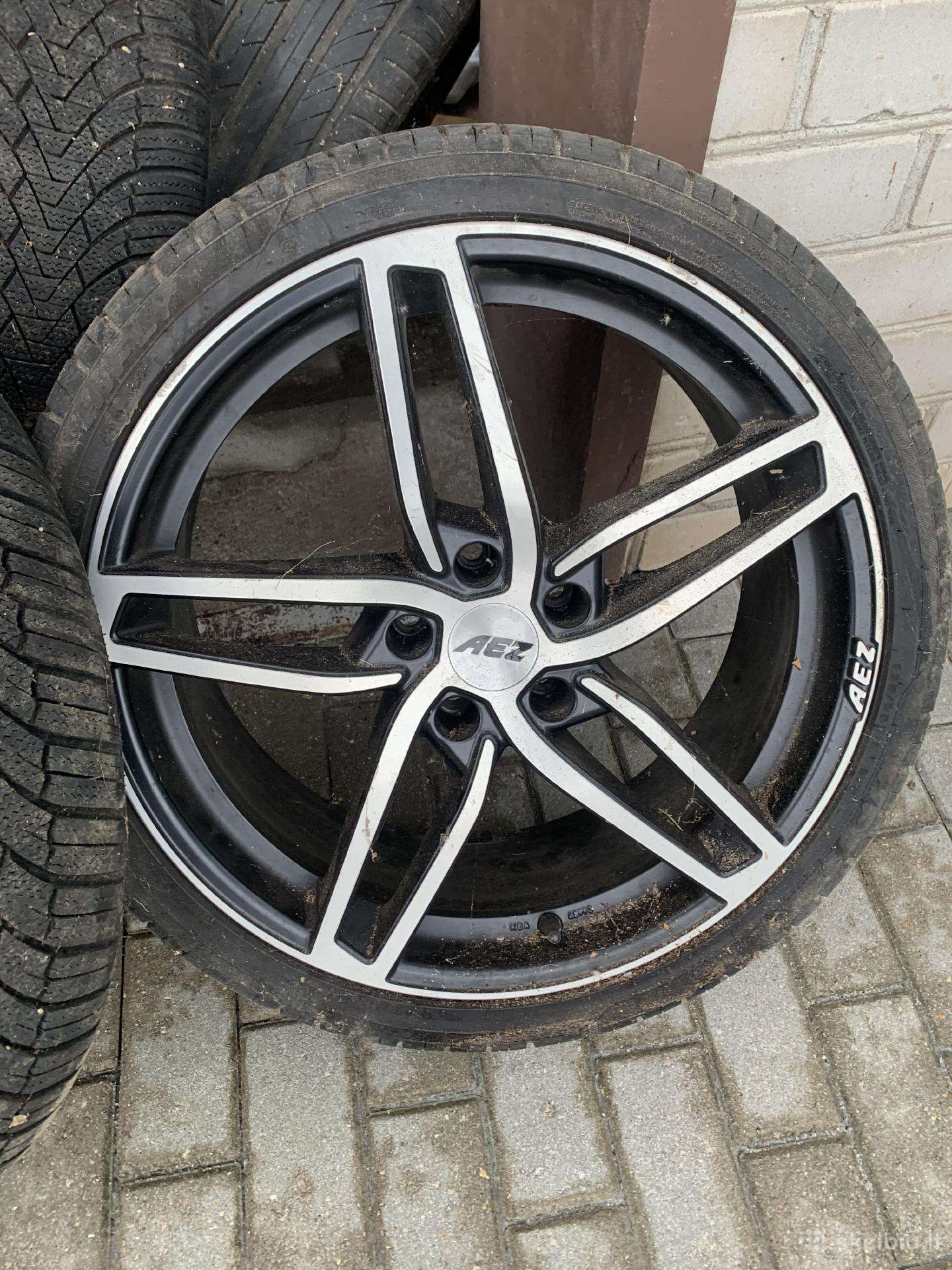 Parduodami ratlankiai 400€