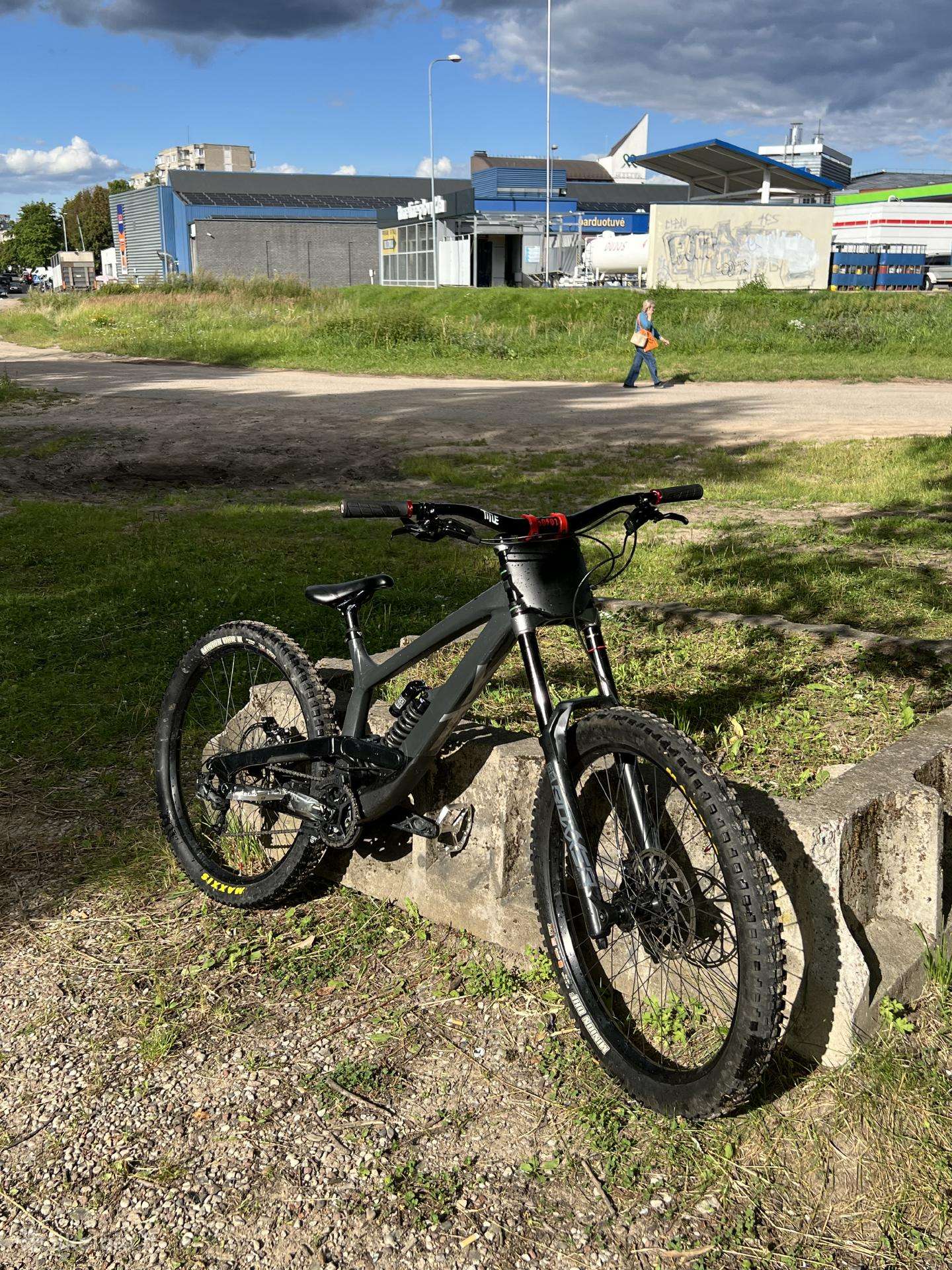 YT Tues AL 27