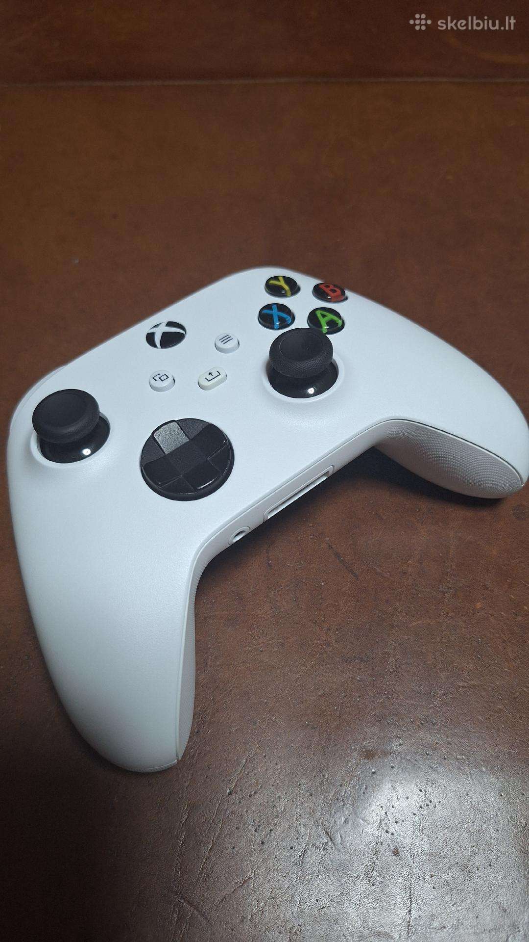Xbox Wireless Controller Robot White