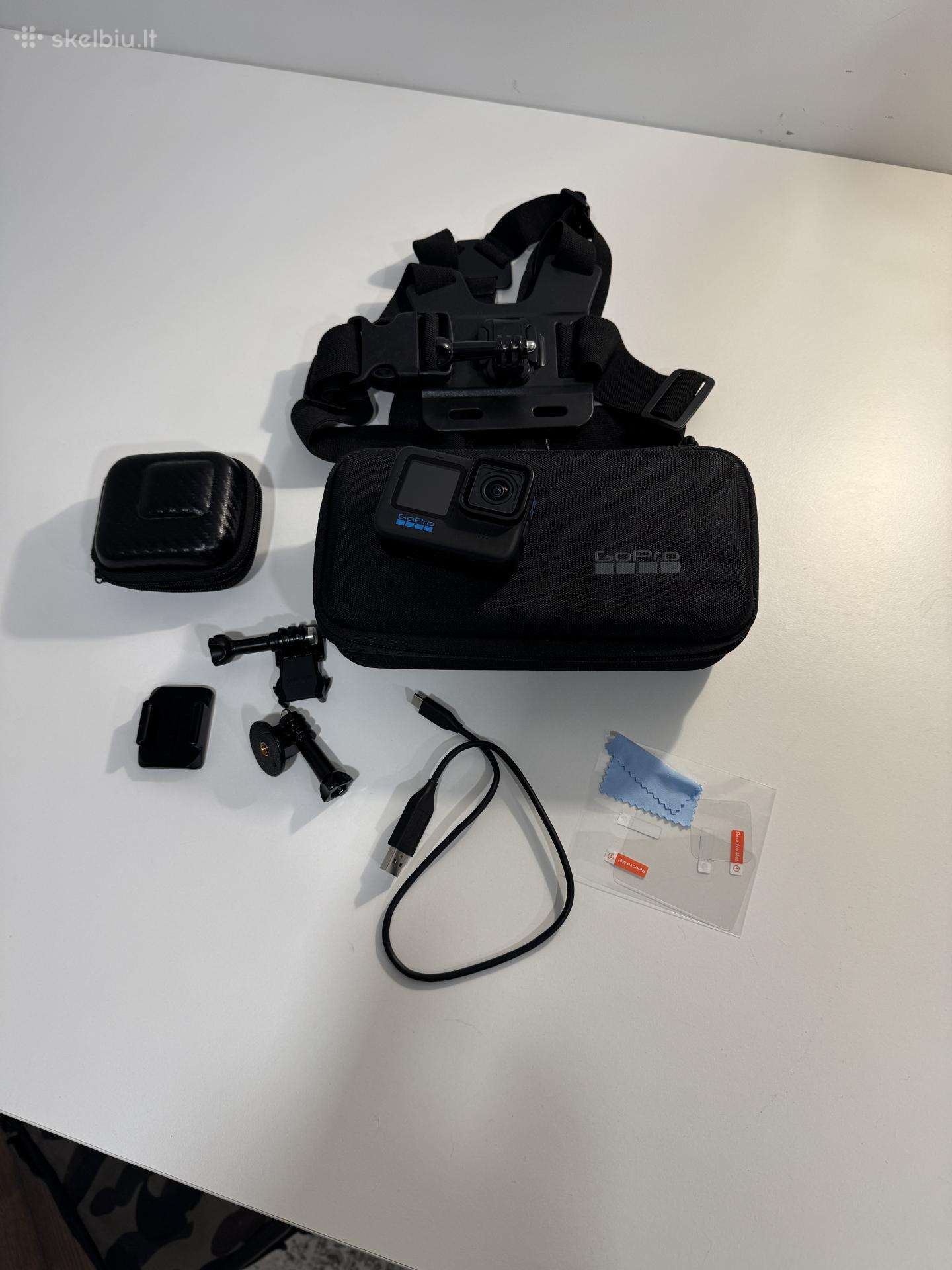 Gopro Hero 10 su priedais