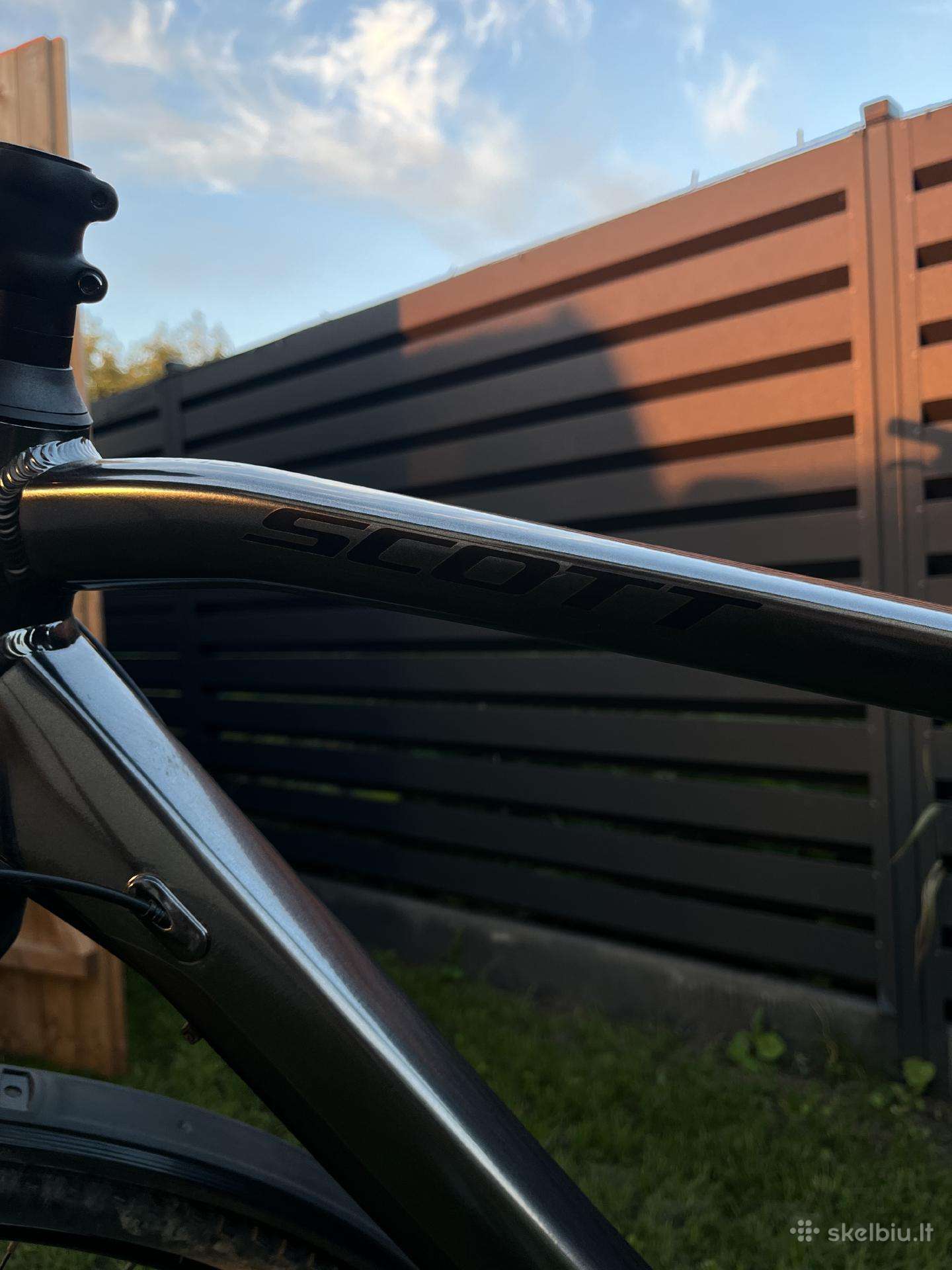Hybrid bike Scott 28″