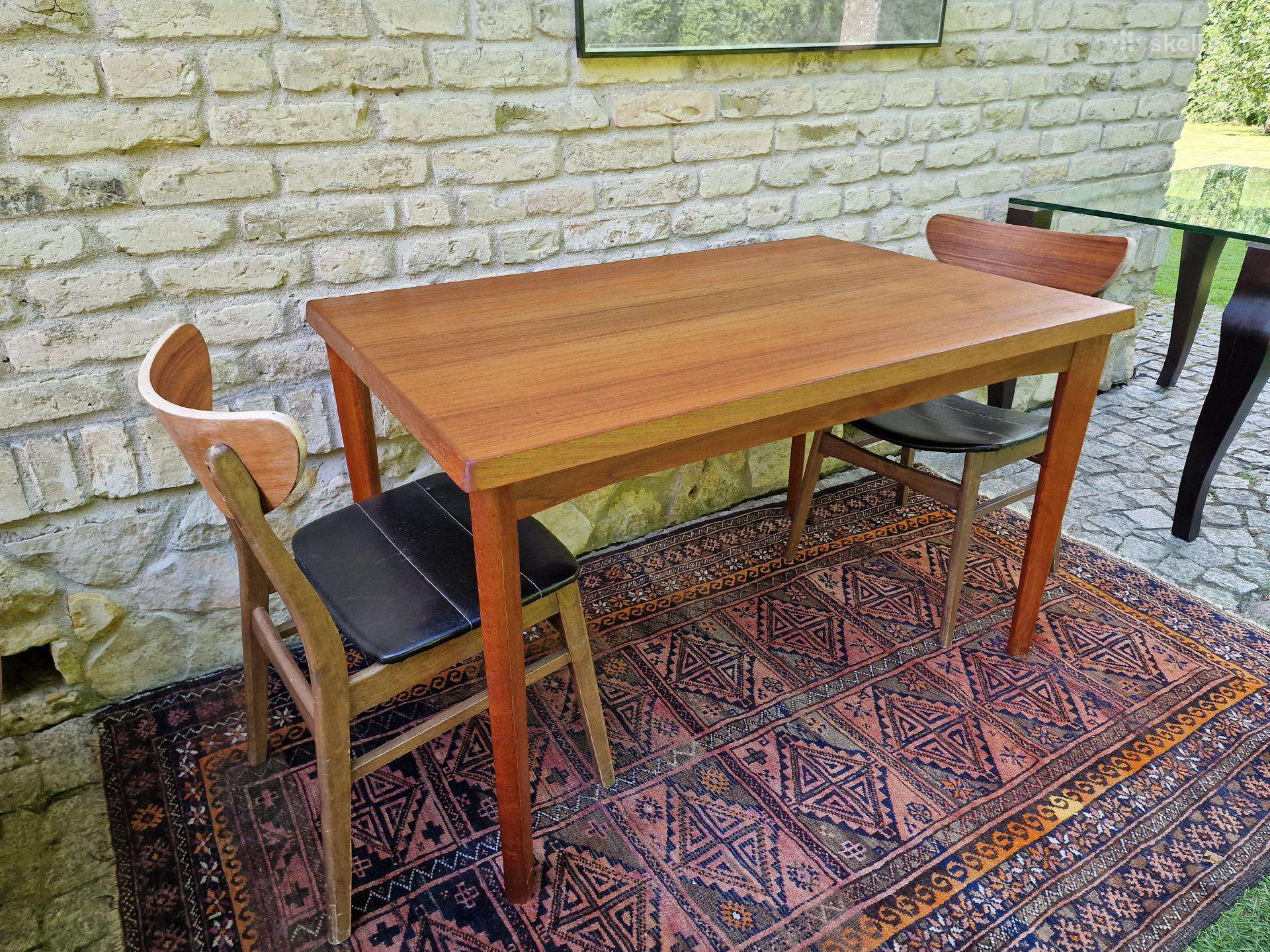 Vintažinis mid century tikmedžio valgomojo stalas