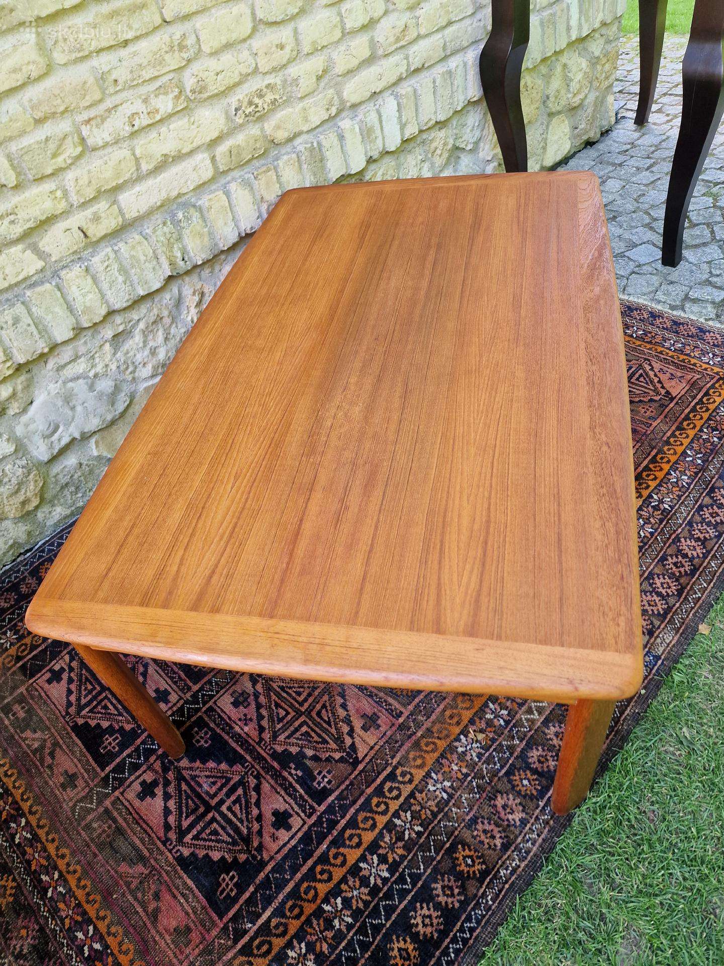 Vintažinis mid century tikmedžio kavos staliukas