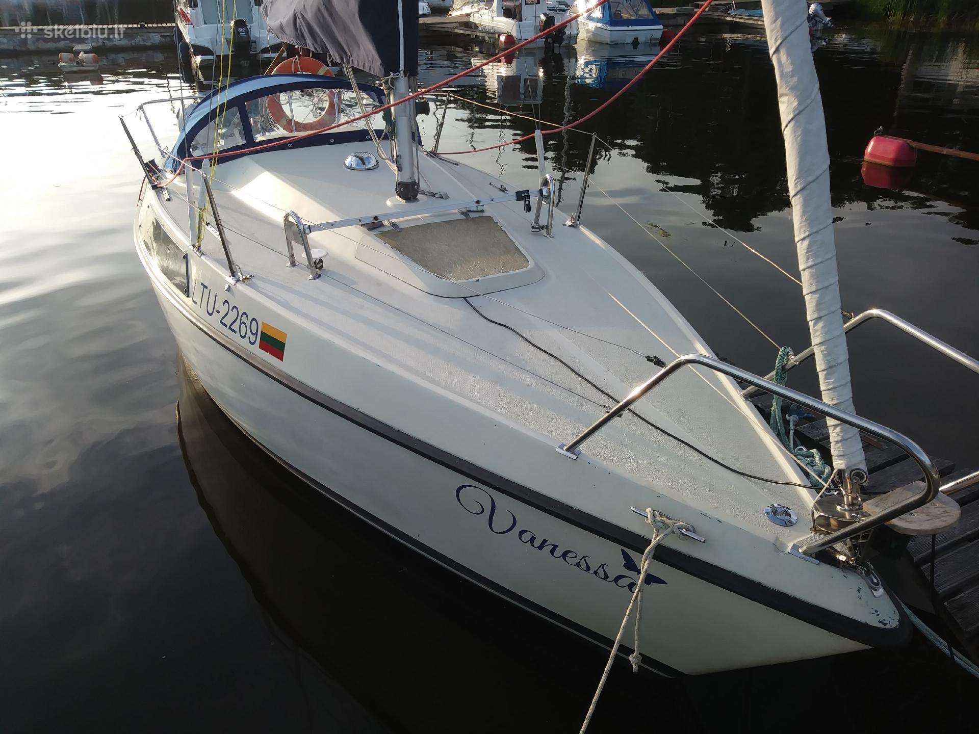 Maxi Yachts Maxi 68, keelboats