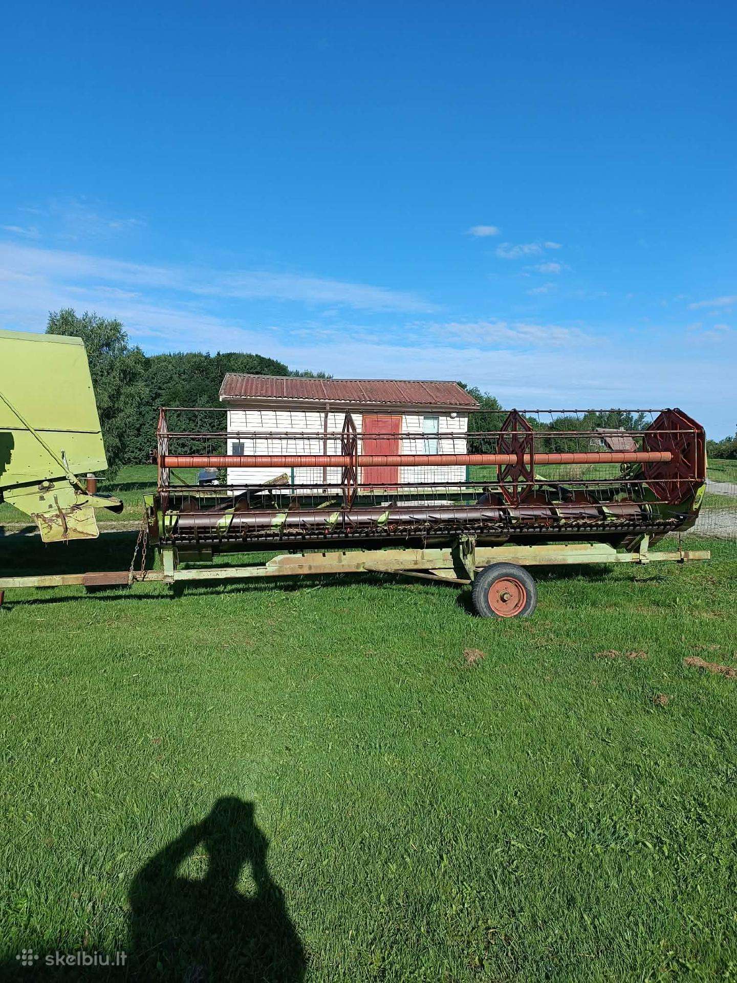 Claas Dominator, combine harvesters