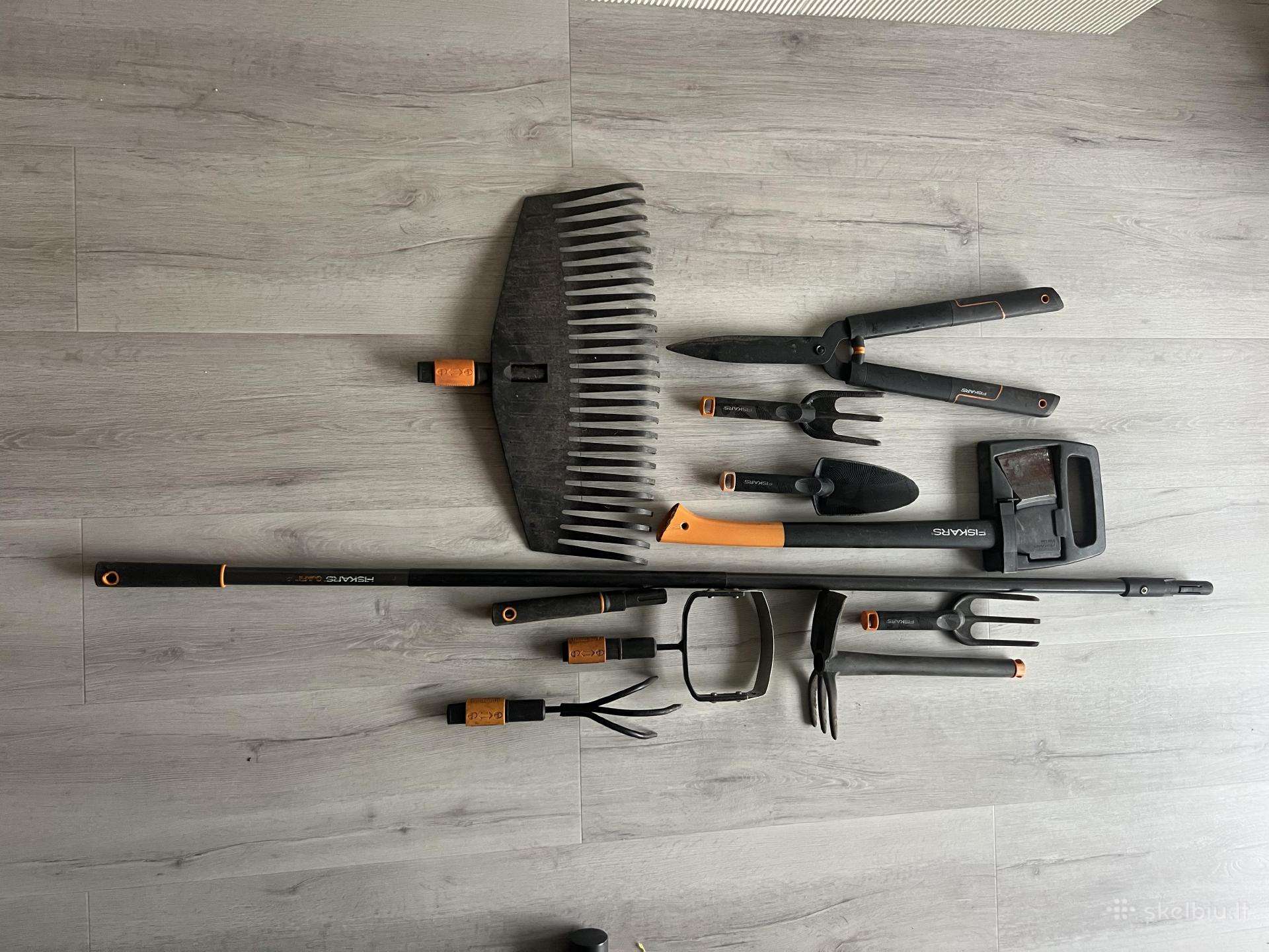 Fiskars įrankiai sodui, daržui