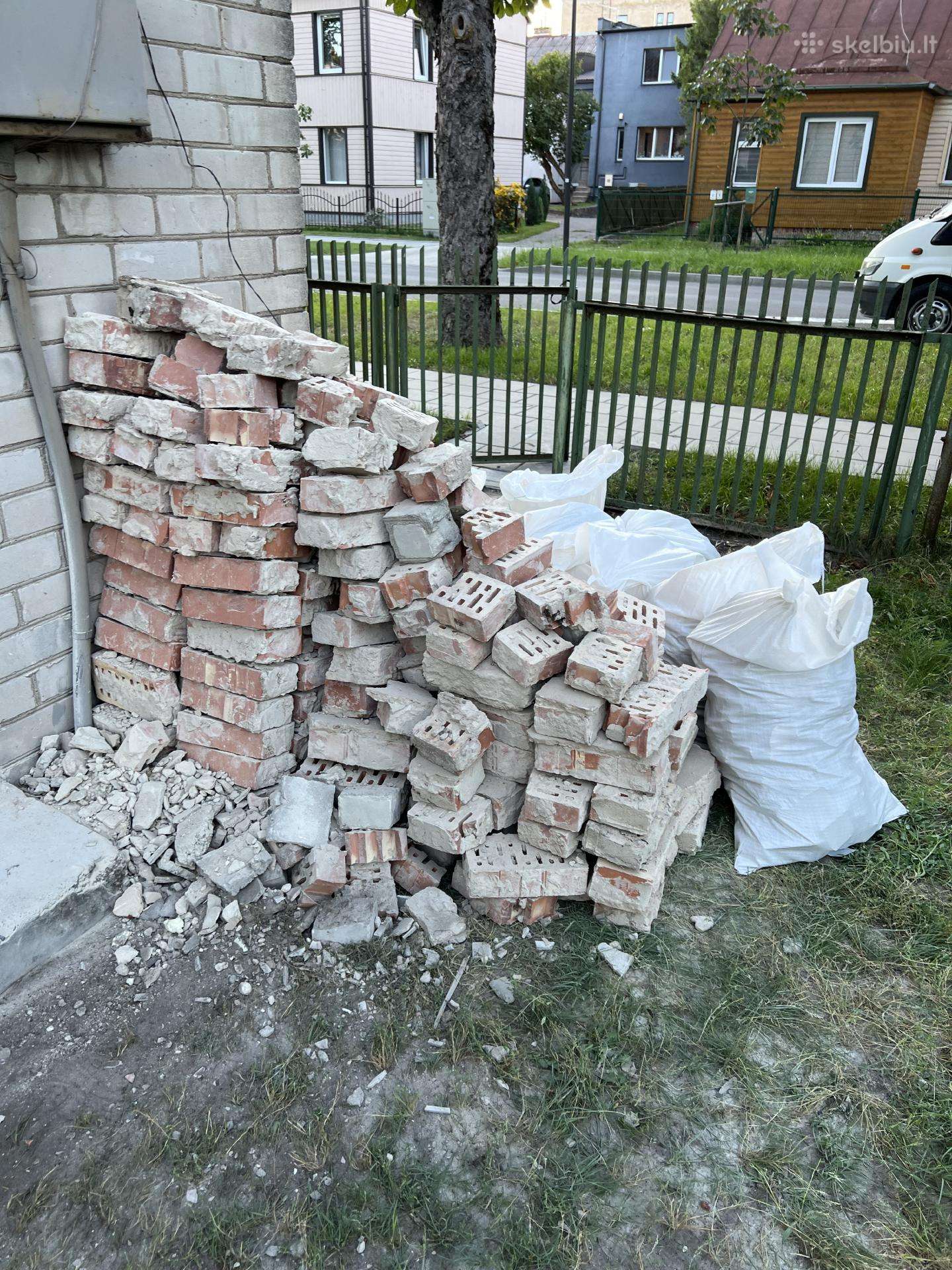 Dovanoju