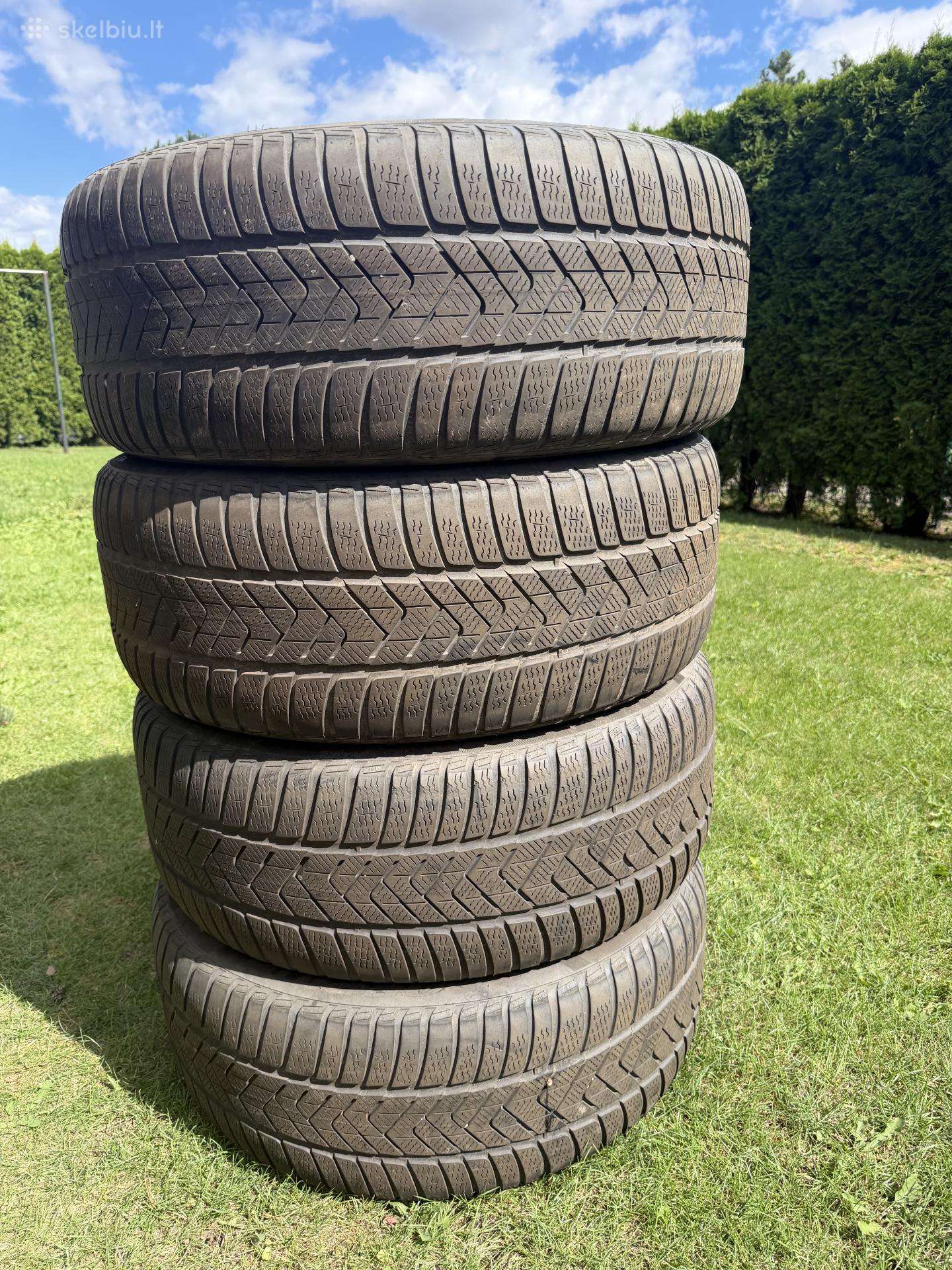Pirelli scorpion winter 275/45/20