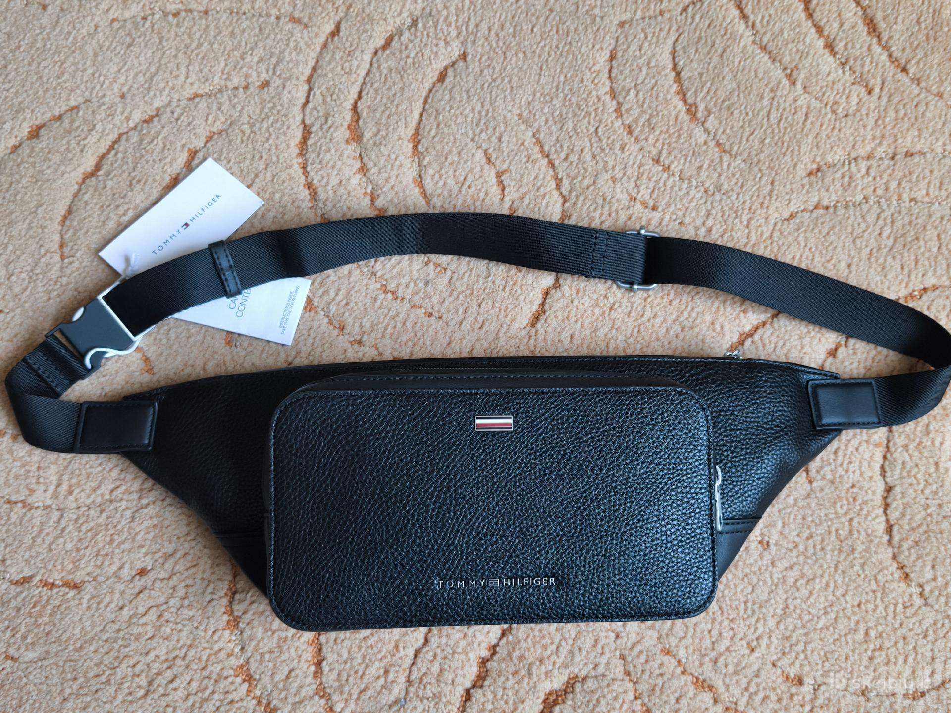 Tommy Hilfiger tase per juosmeni.
