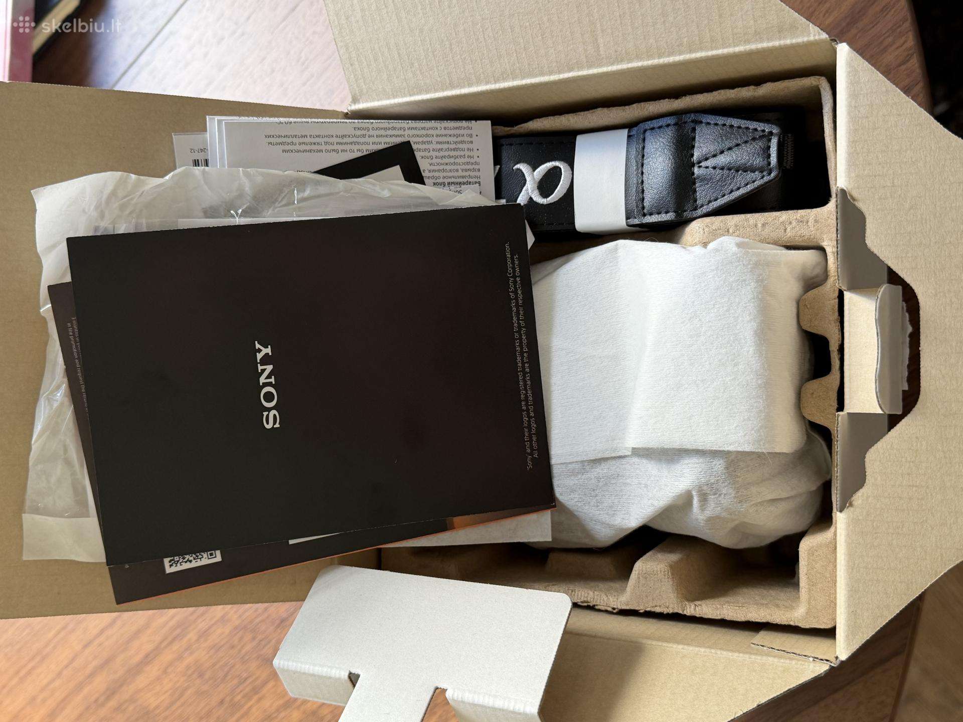 Sony A7 Mark V