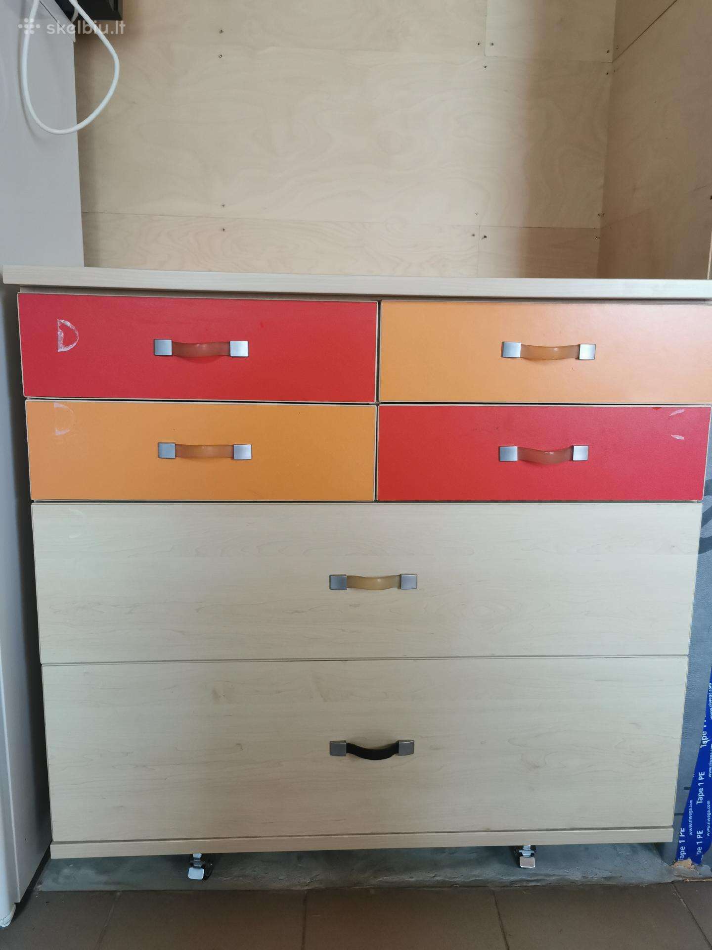 Komoda 100cm Blum mechanizmai