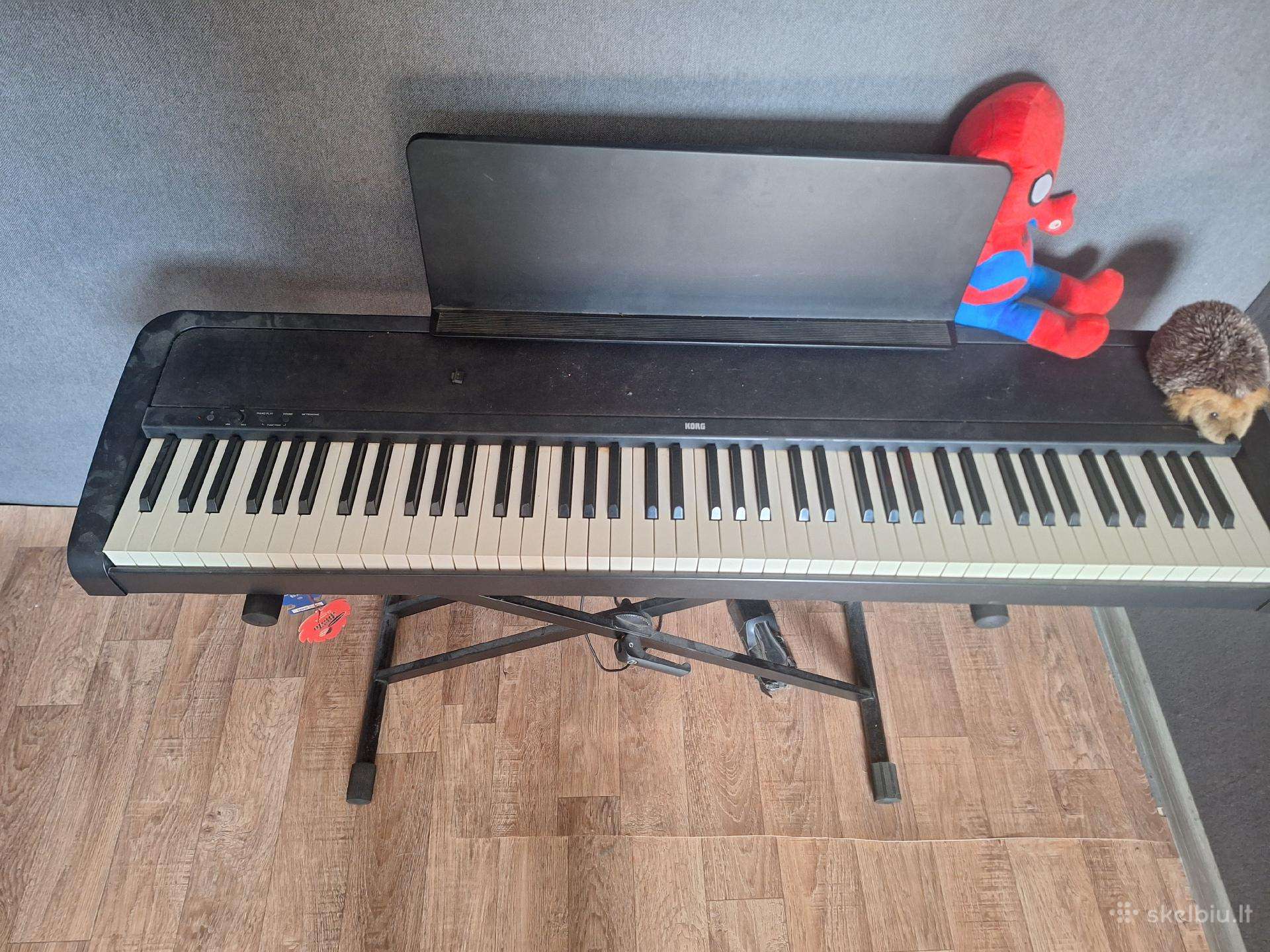 Sintezatorius (82 klavišai) Korg