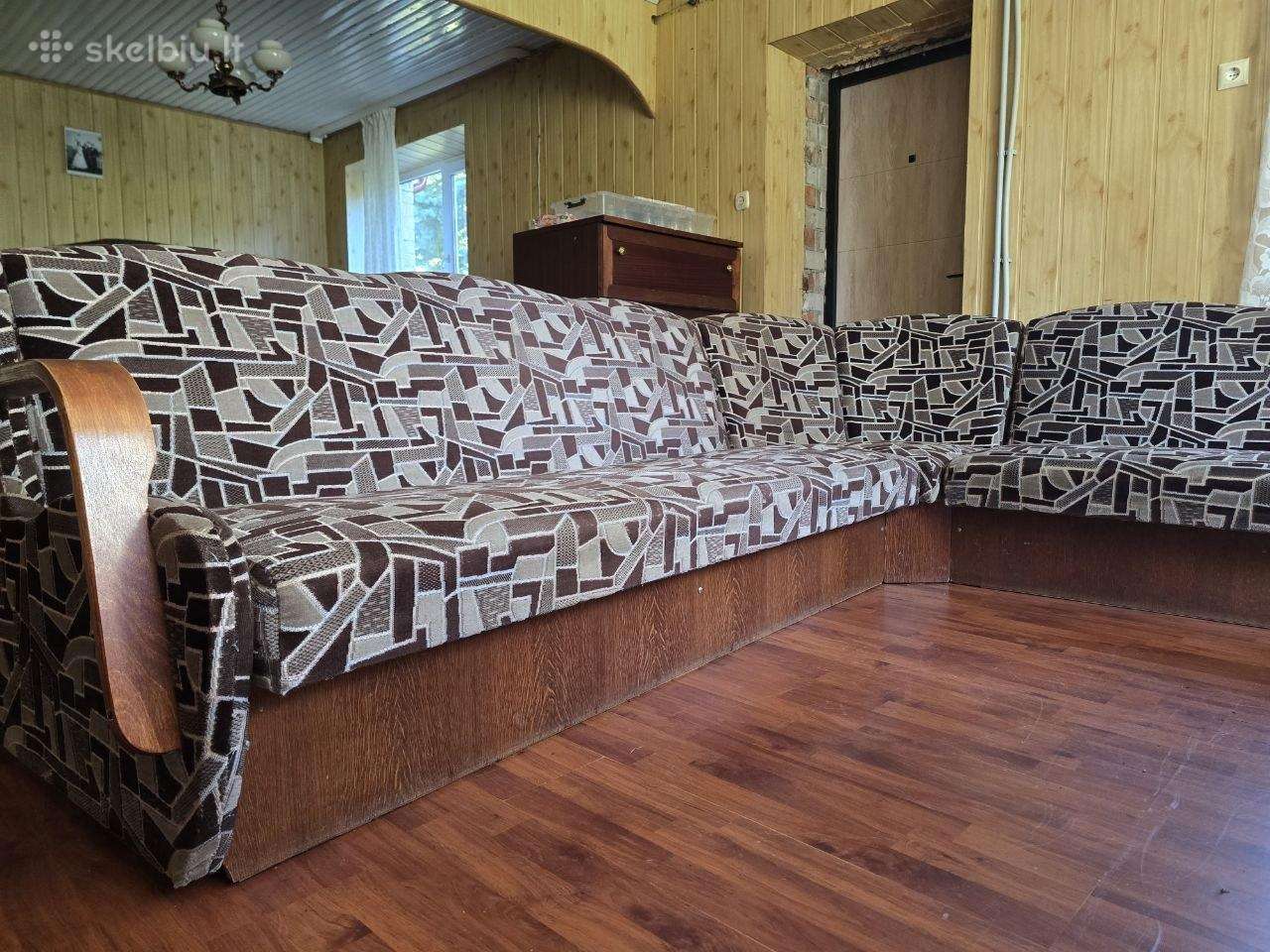 Atiduodama kampinė sofa-lova