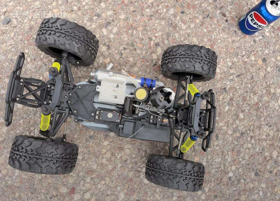 Nitro RC car