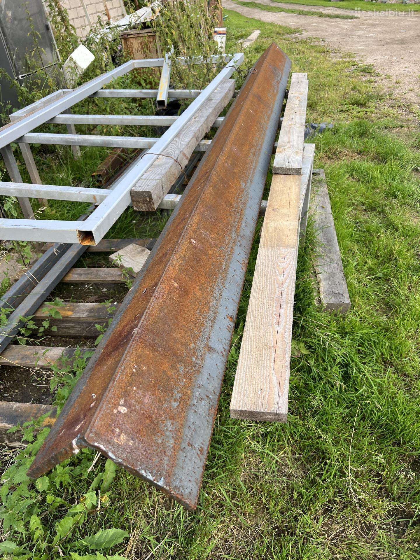 Kampuotis 3,3 m 200x 200x 18mm