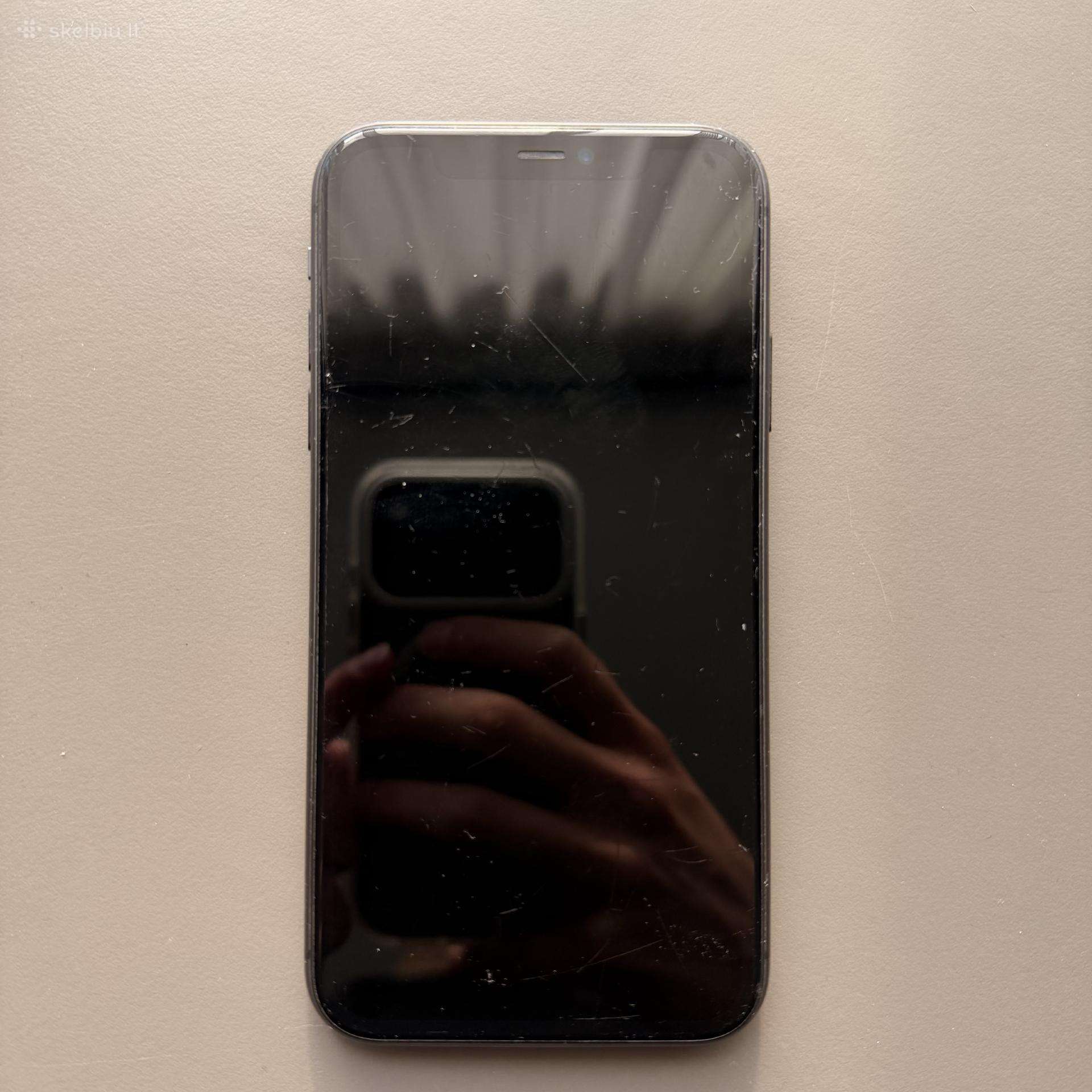 iPhone 11 64gb, black