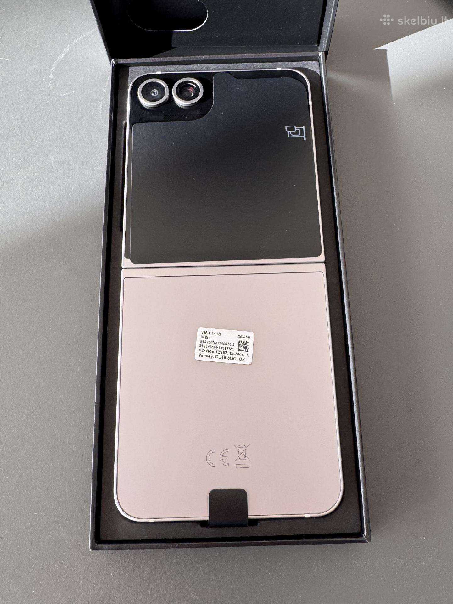 Samsung Flip 6 sidabrinis naujas