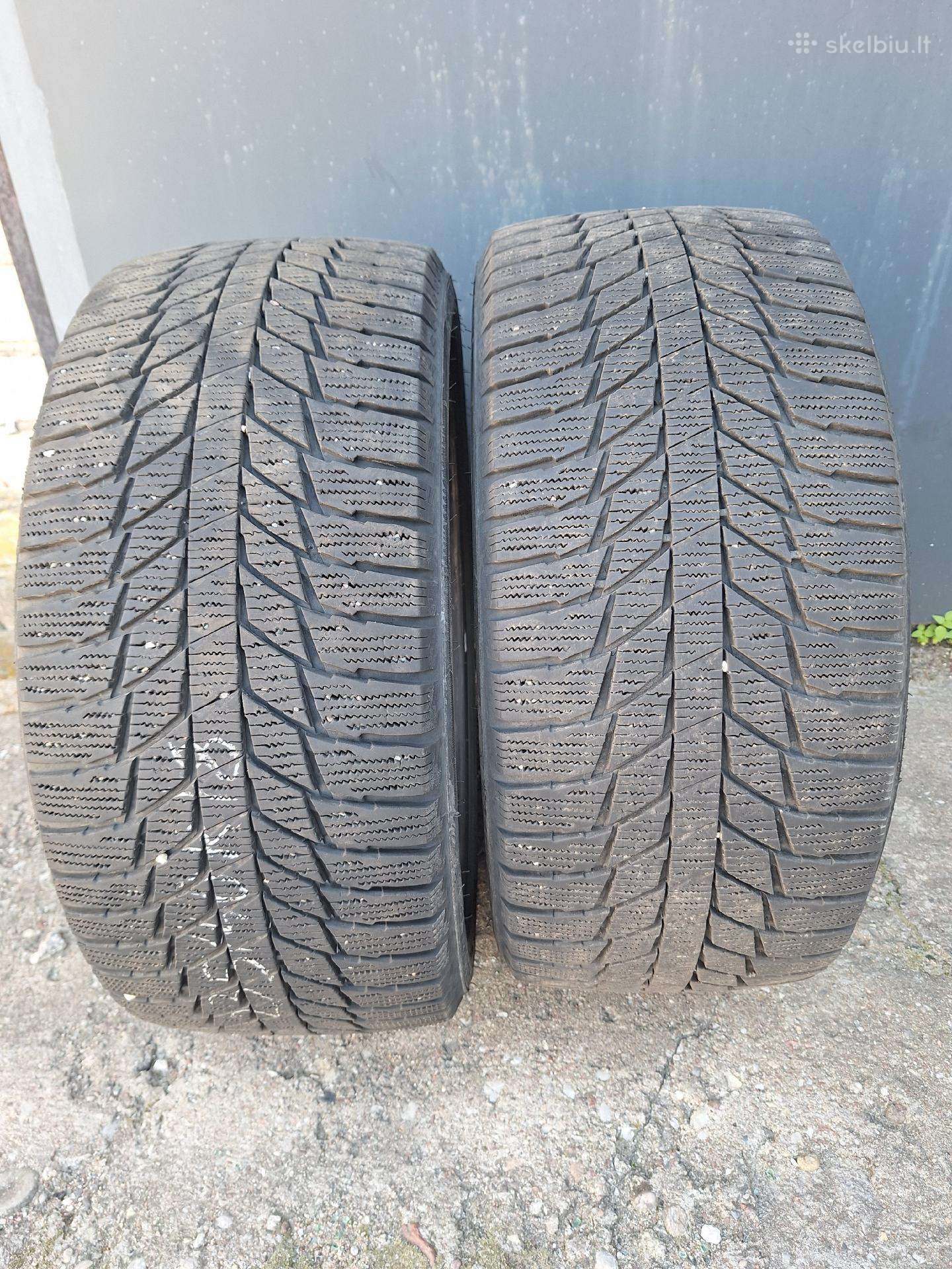 R18 235/40 m+s
