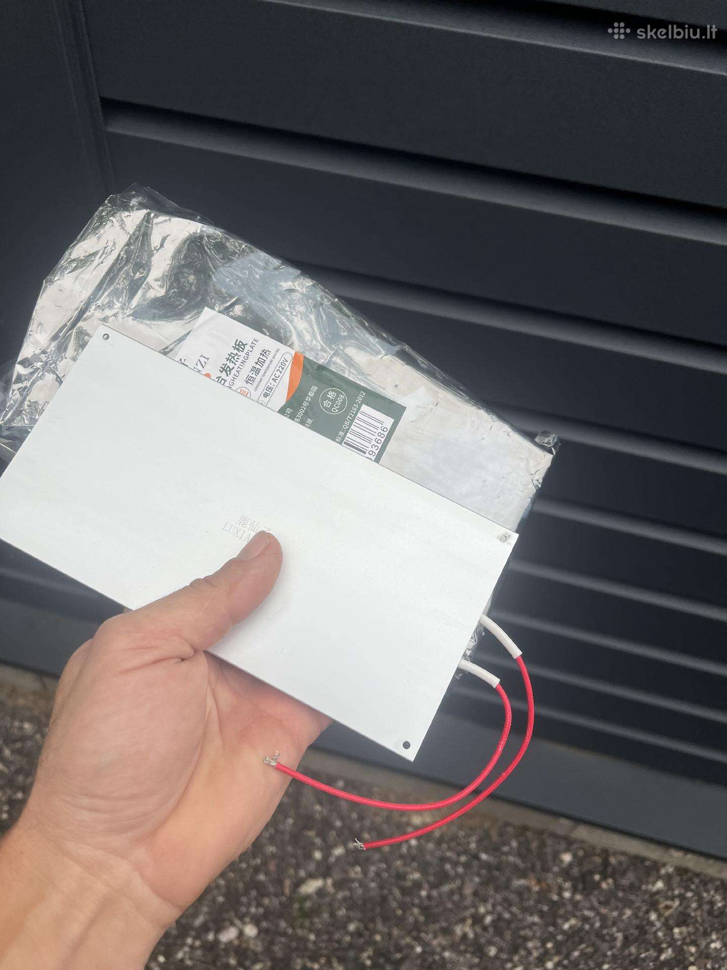 Kaitinimo padas elektronikos remontui.